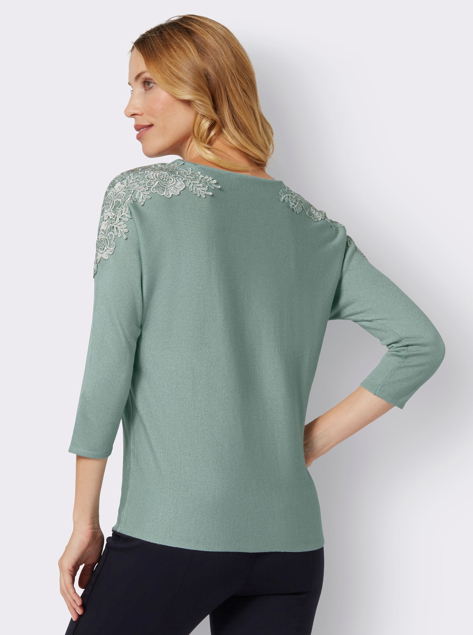 Fledermauspullover mit Spitzenbesatz - kalkmint