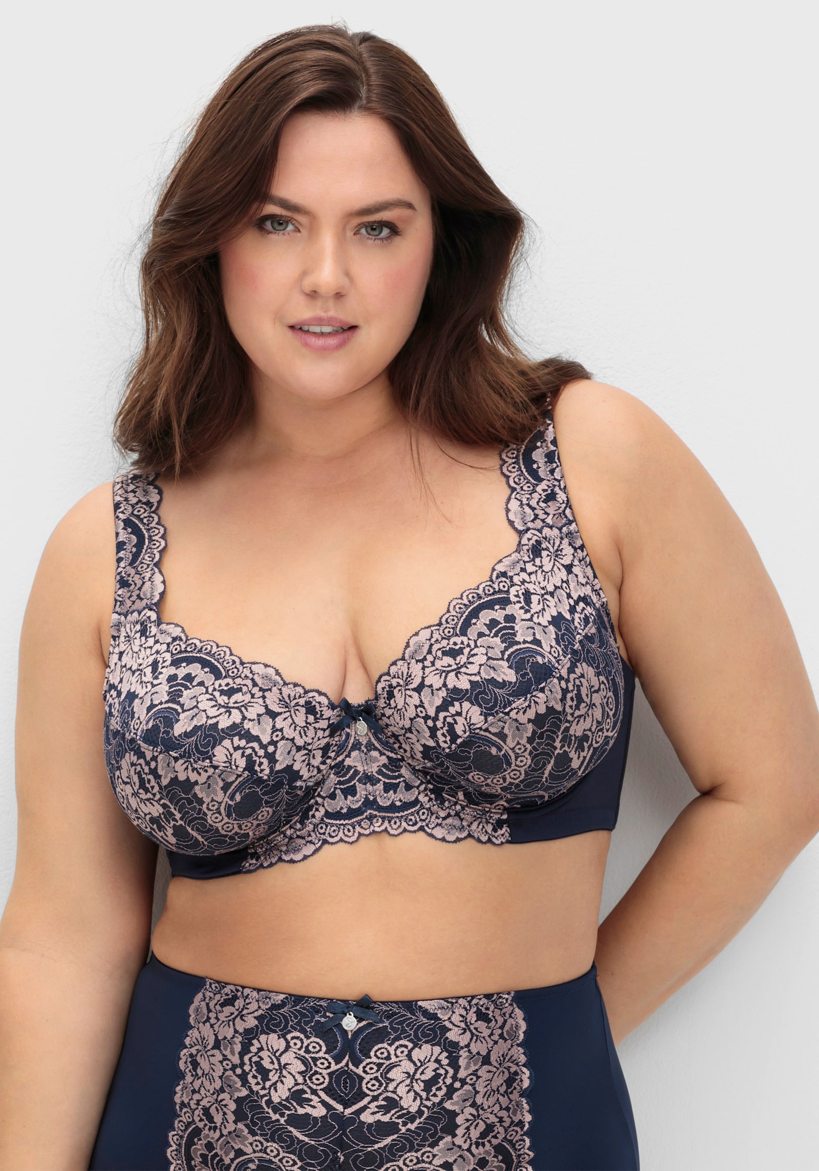 sheego Bügel-BH mit Kontrast-Spitze - marine-rosé