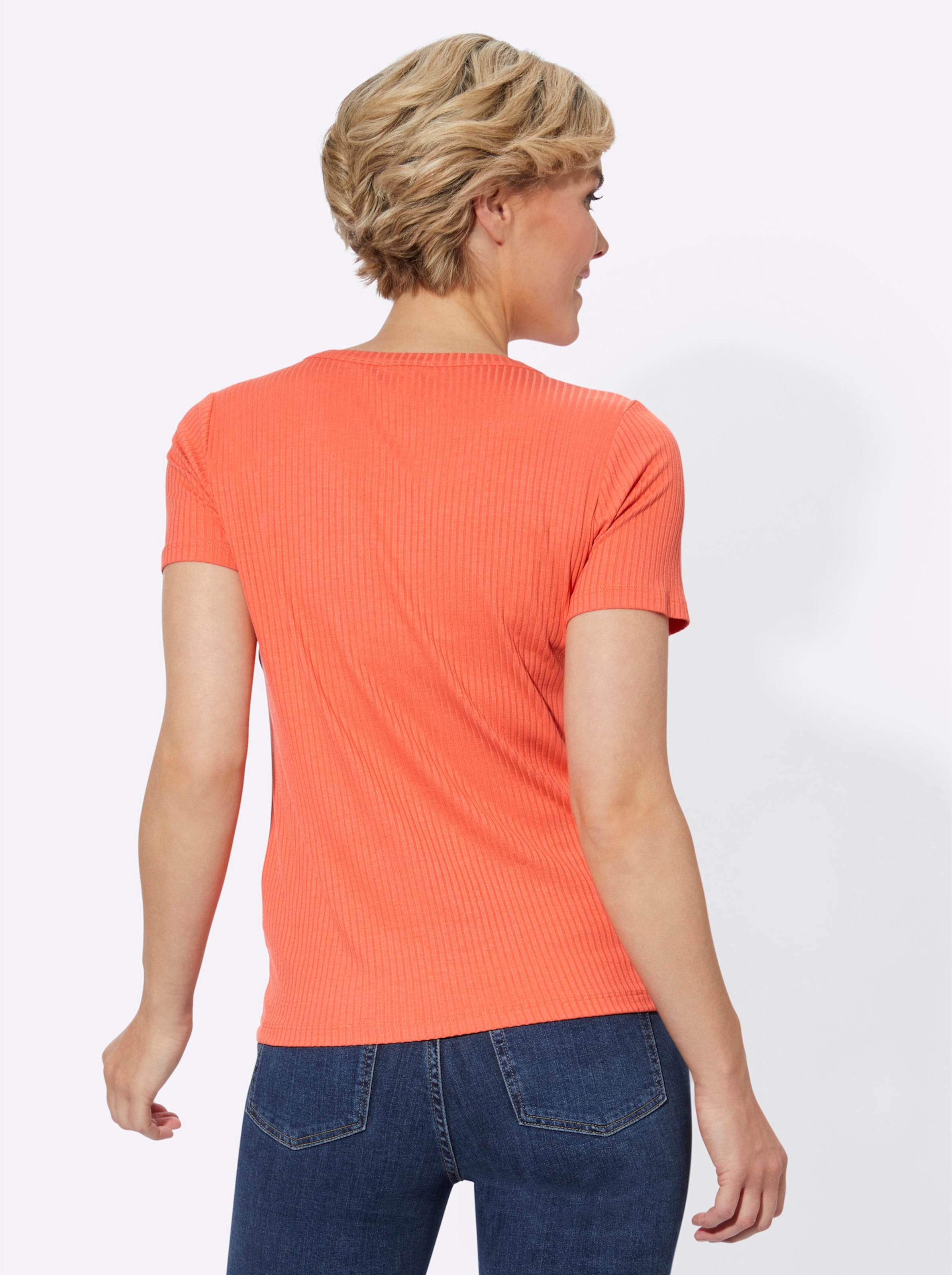 ti que  günstig Kaufen-Kurzarmshirt in orange von heine. Kurzarmshirt in orange von heine <![CDATA[Die Ripp-Qualität macht dieses Shirt herrlich bequem, der Stretch-Anteil sorgt für die nötige Bewegungsfreiheit! Mit V-Ausschnitt und durchgehender Zierknopfleiste mit kontrast