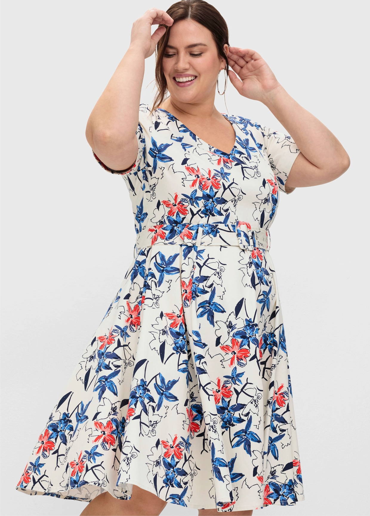 sheego Robe de cocktail - couleur ivoire imprimé
