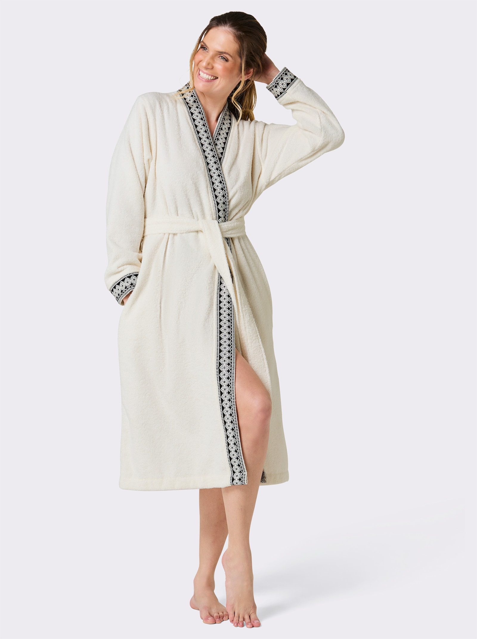 Plantier Bademantel mit Webblende - weiß-schwarz