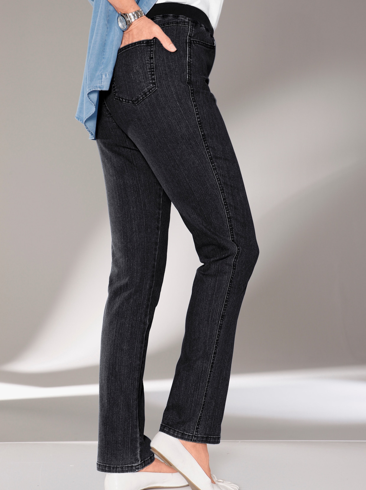 Strečové džínsy - čierna džínsovina