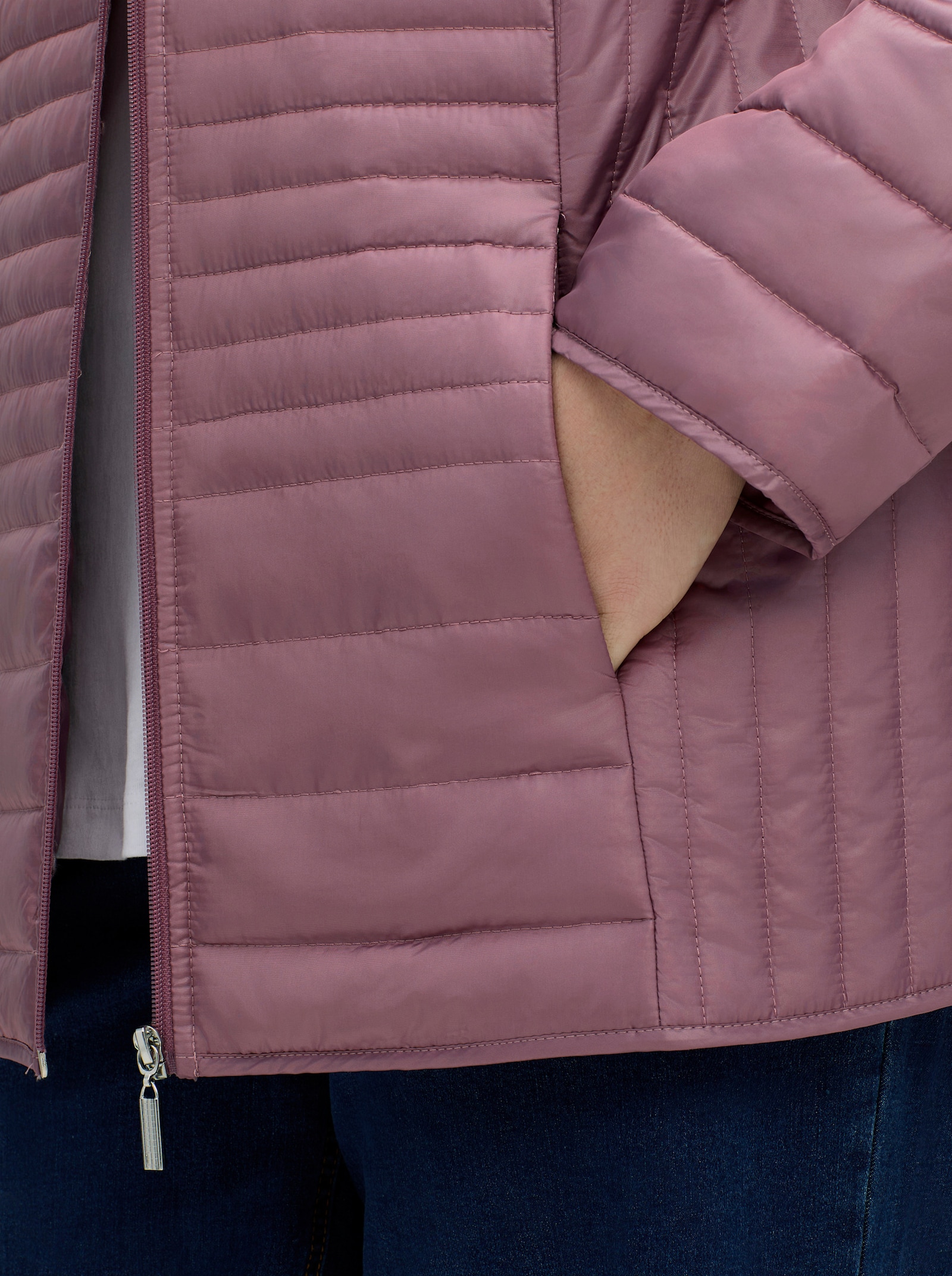 Steppjacke mit vertikalem Muster - rose