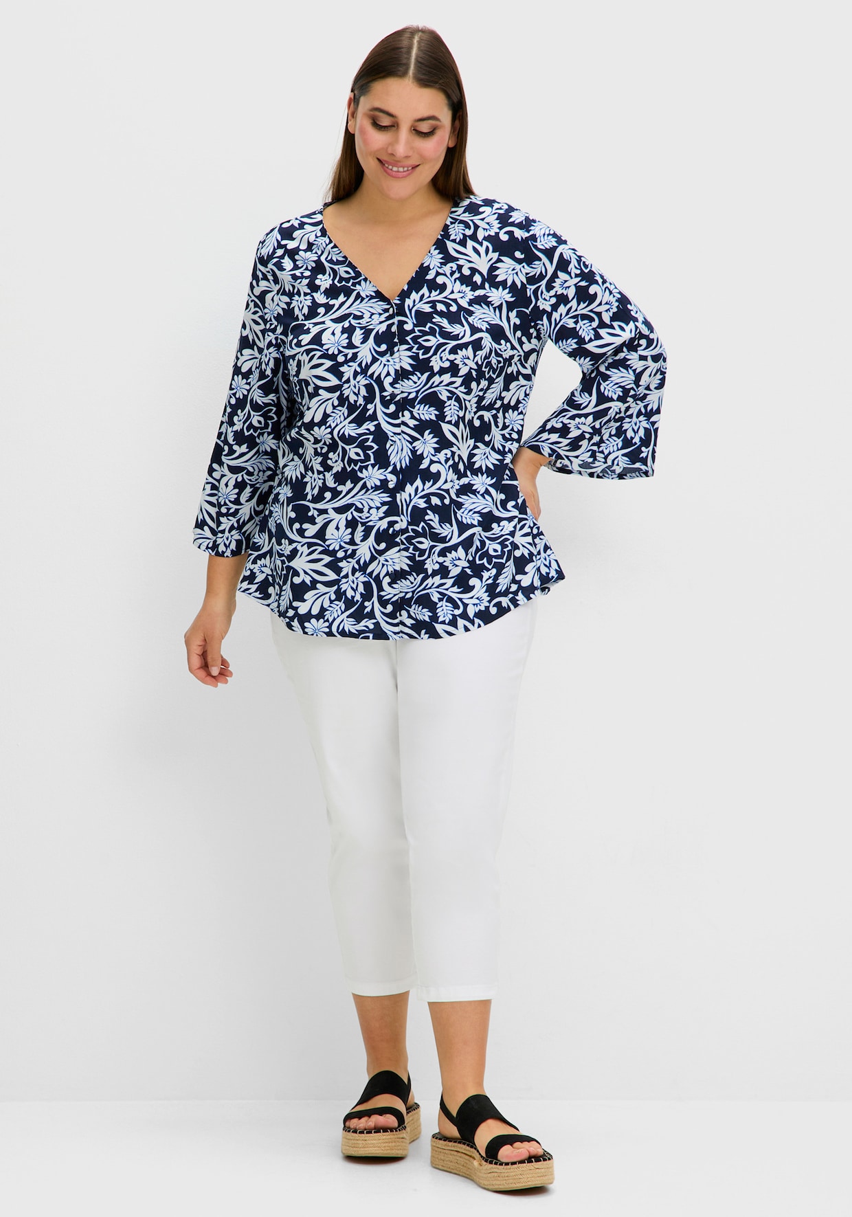 sheego Druckbluse - tiefblau-gemustert