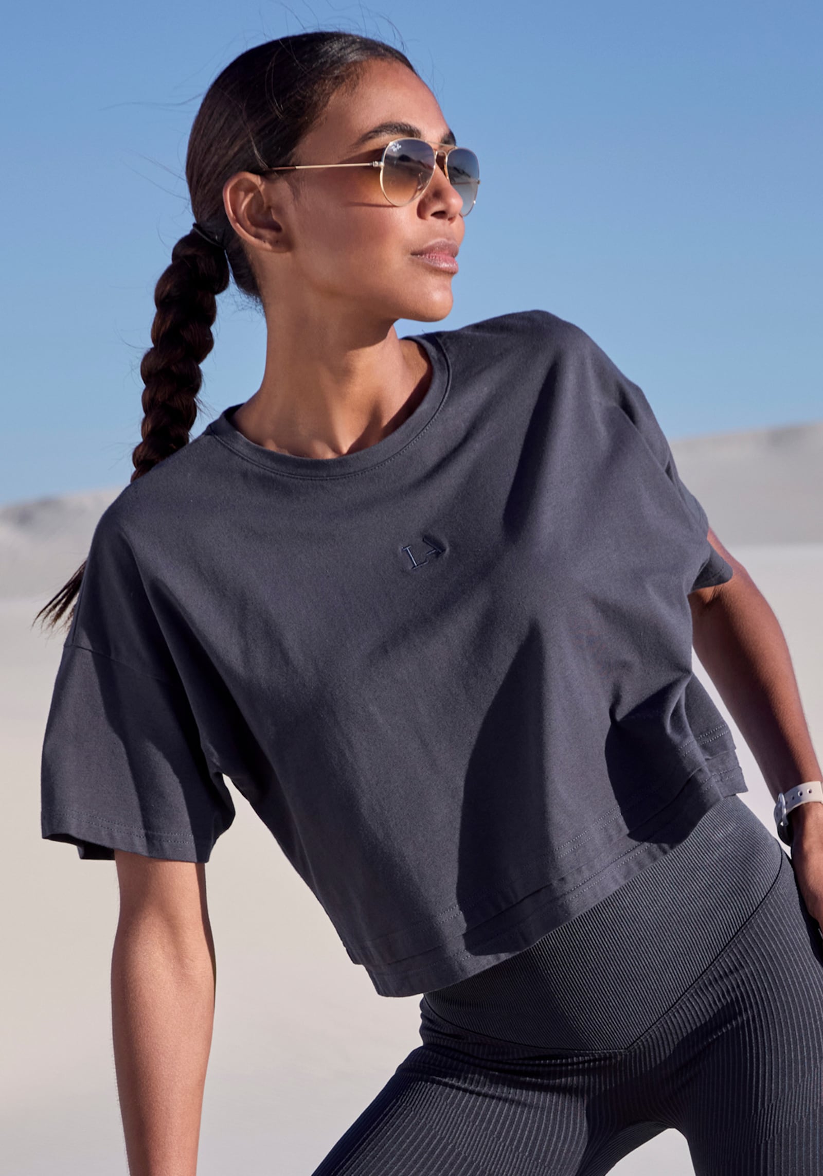 LASCANA Kurzarmshirt - anthrazit