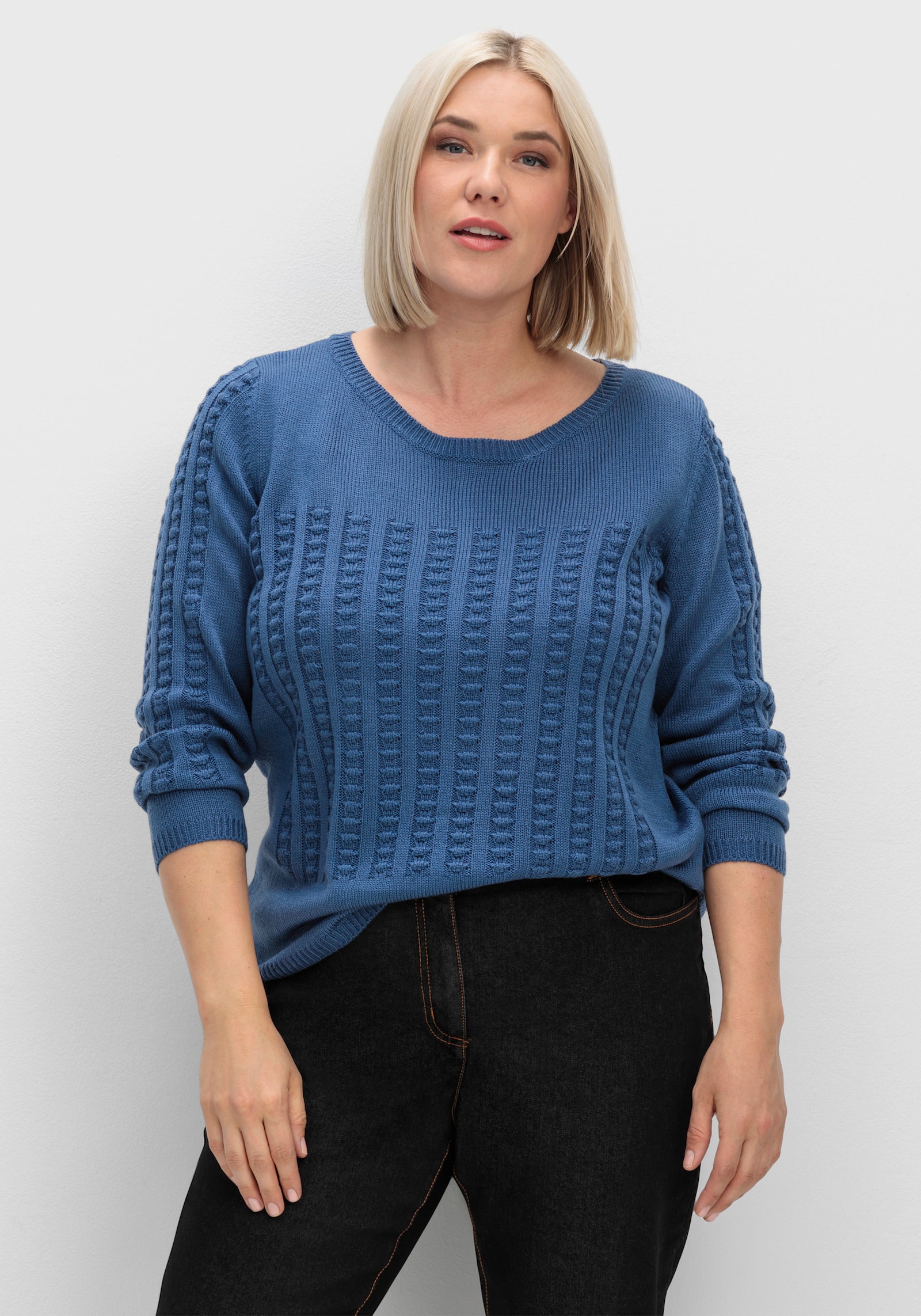 Langarm-Pullover mit 3D-Strickmuster - jeansblau