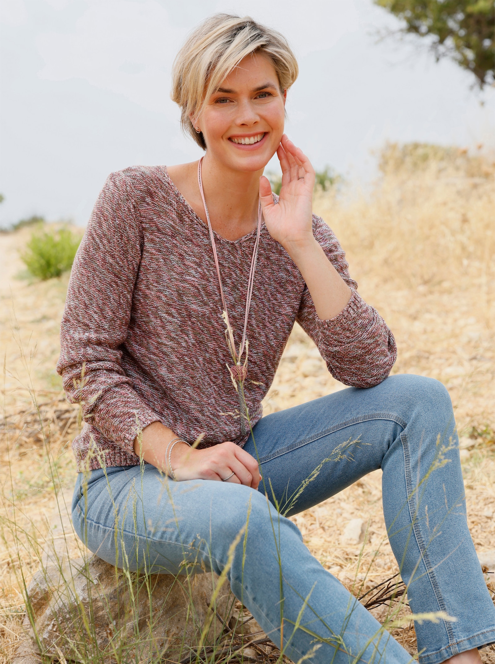 V-Ausschnitt-Pullover in attraktiver Melange-Optik - ecru-flamingo-meliert
