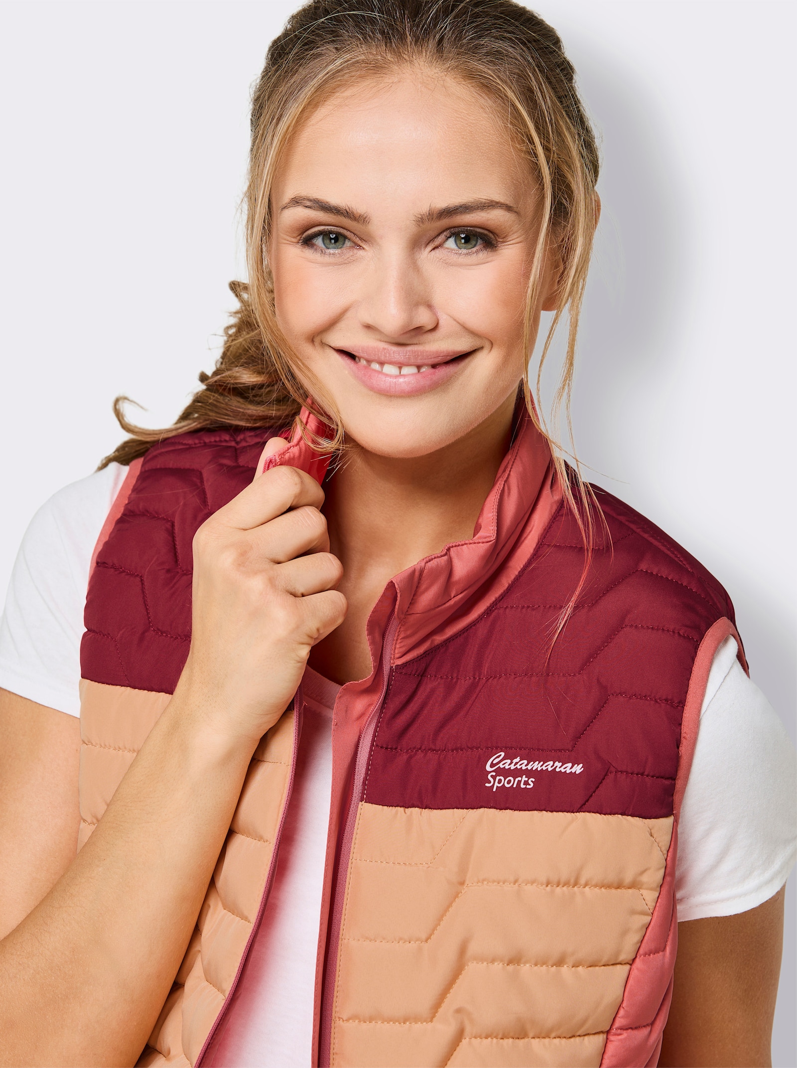 Catamaran Sports Steppweste mit elastischen Seiten - kirsche