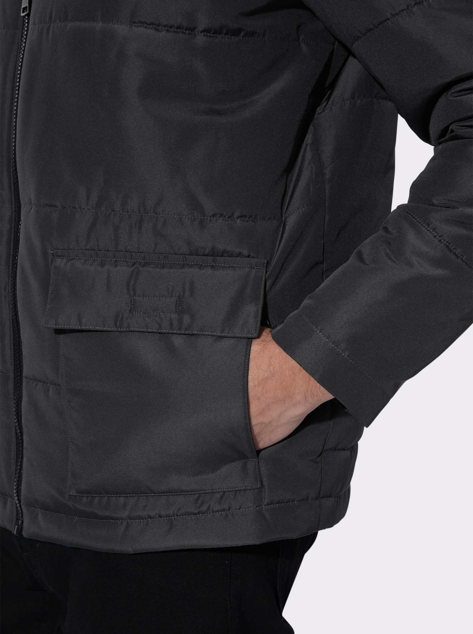 Steppjacke mit Stehkragen - schwarz