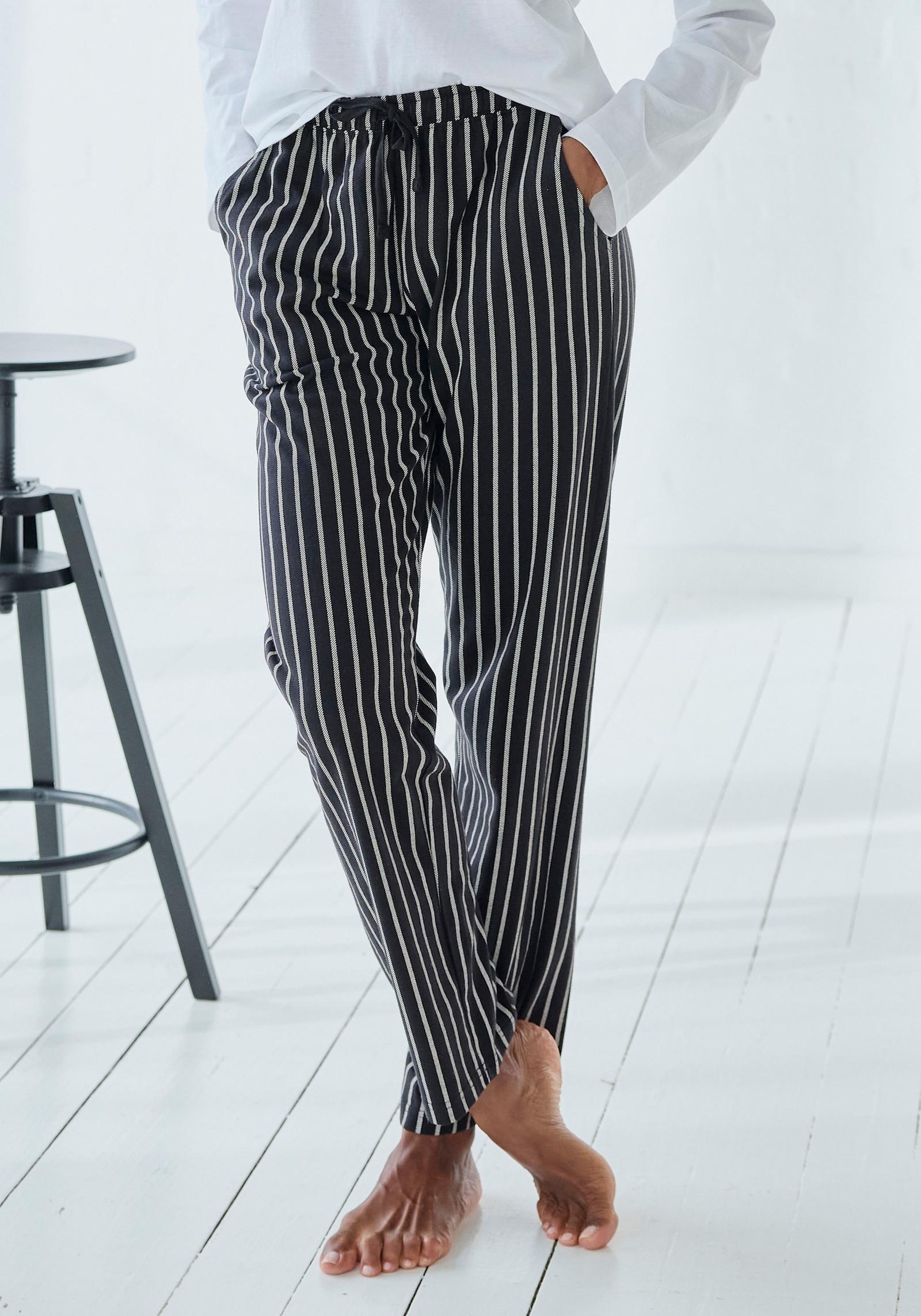 Vivance Dreams Pyjamahose - schwarz-weiß gestreift