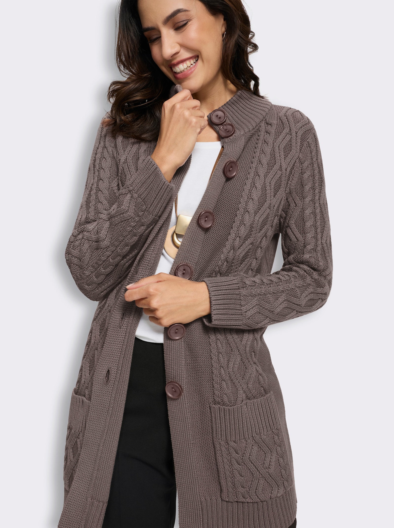 Longstrickjacke mit Zopfmuster rundum - dunkeltaupe