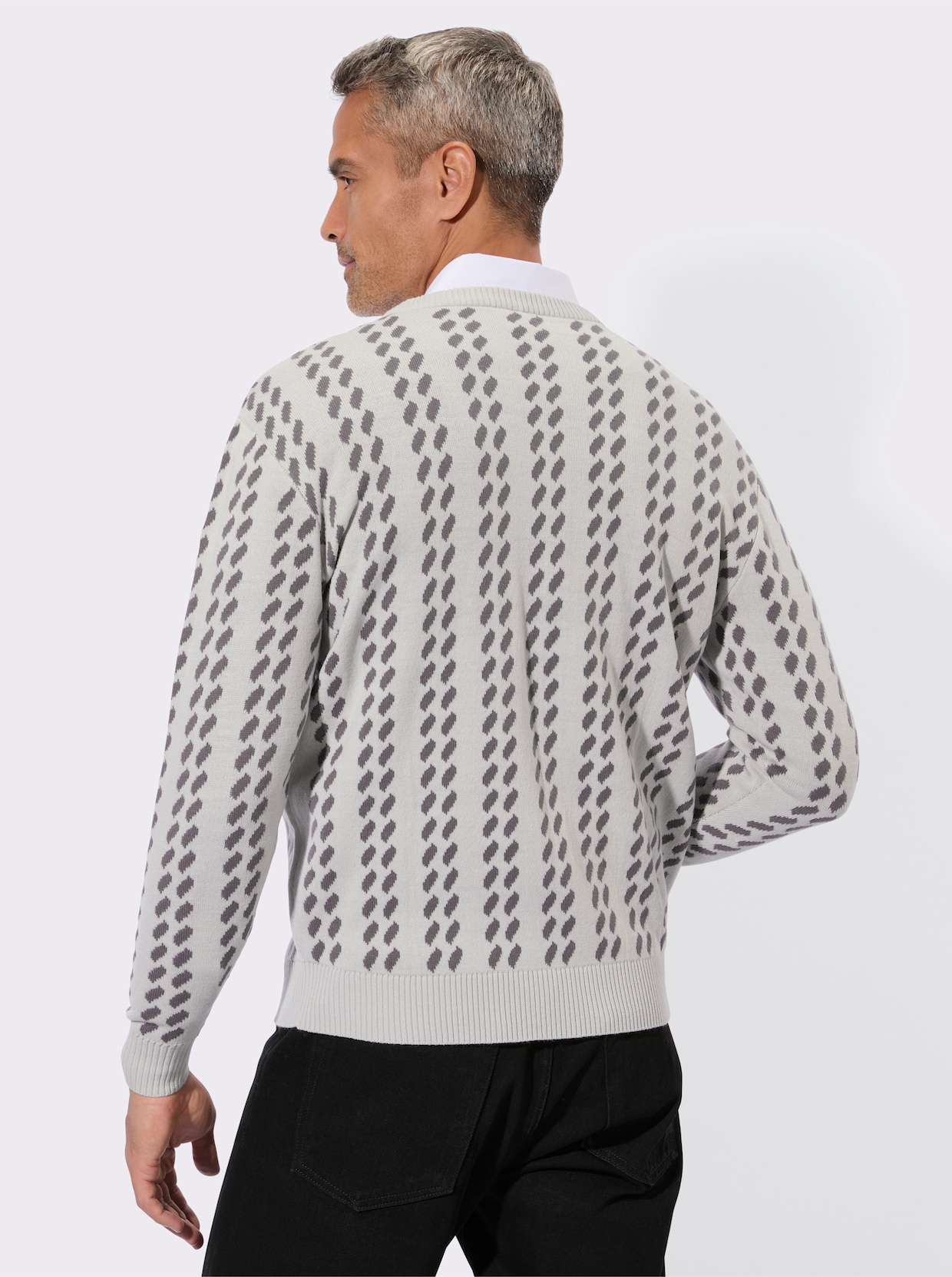 Svetr s výstřihem do V s grafickým pleteným vzorem - světlešedá-antracitová