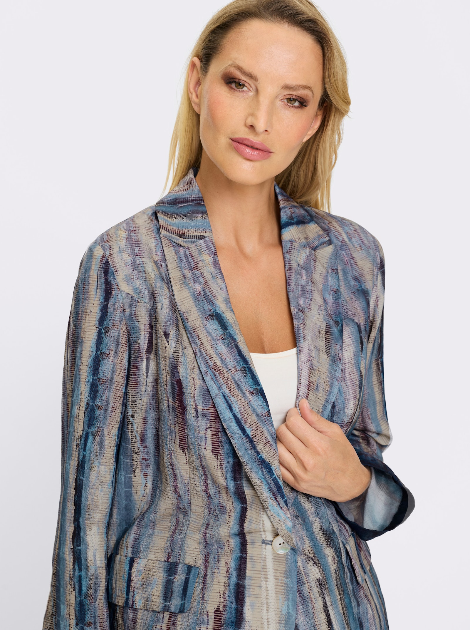 heine Blusenblazer in Batik-Optik - rauchblau-sesam-bedruckt