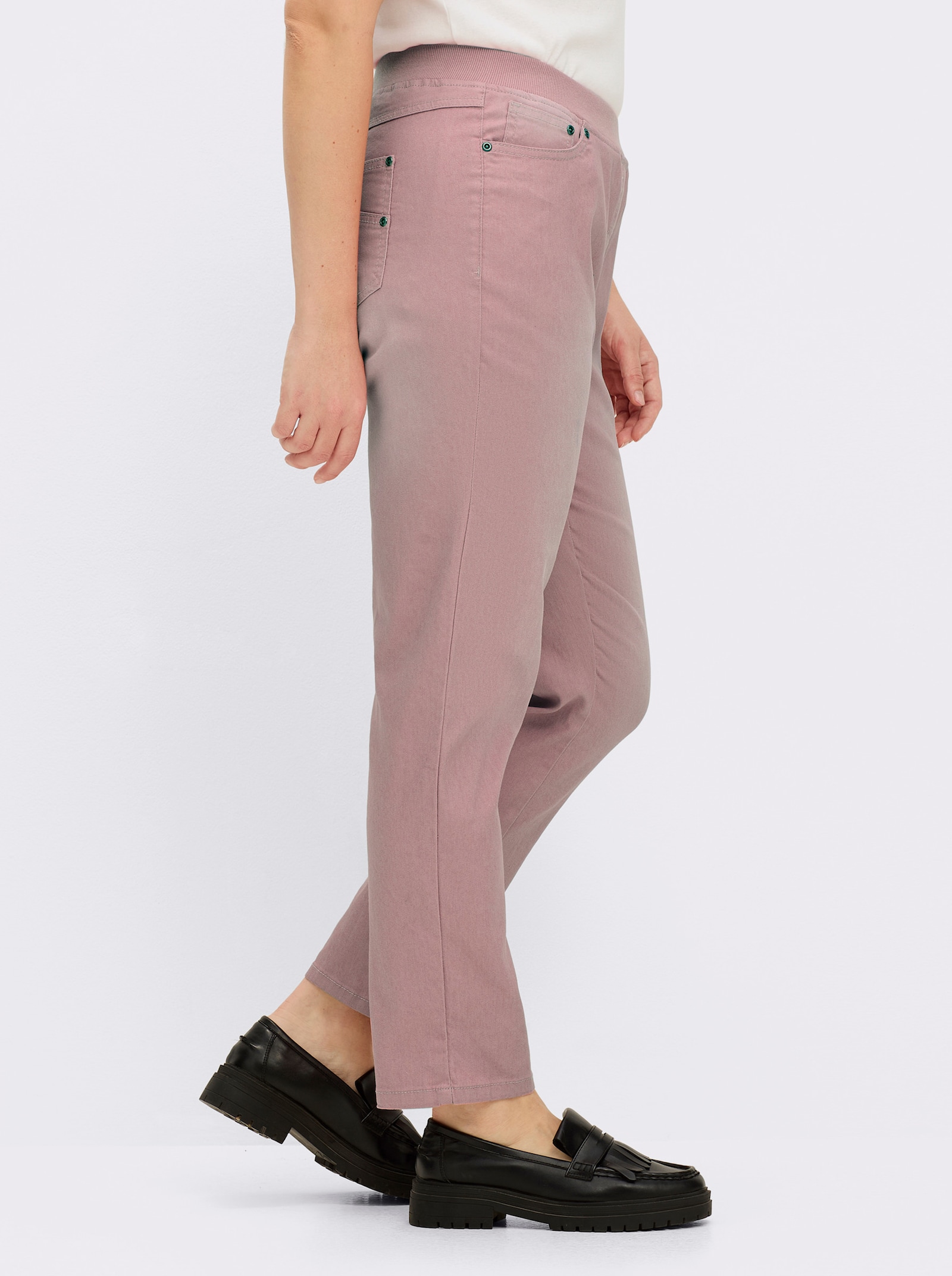 Schlupfjeans mit geripptem Strick-Dehnbund - rosé