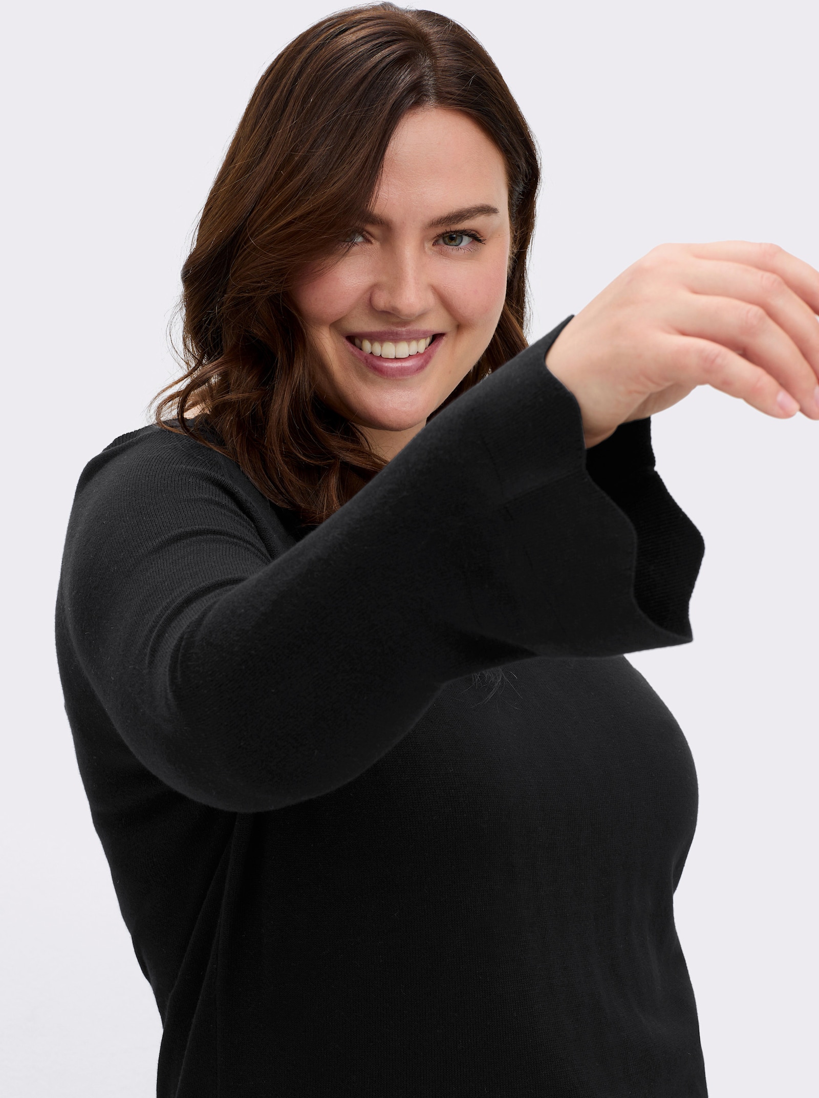 Strickpullover mit Wellenkanten - schwarz