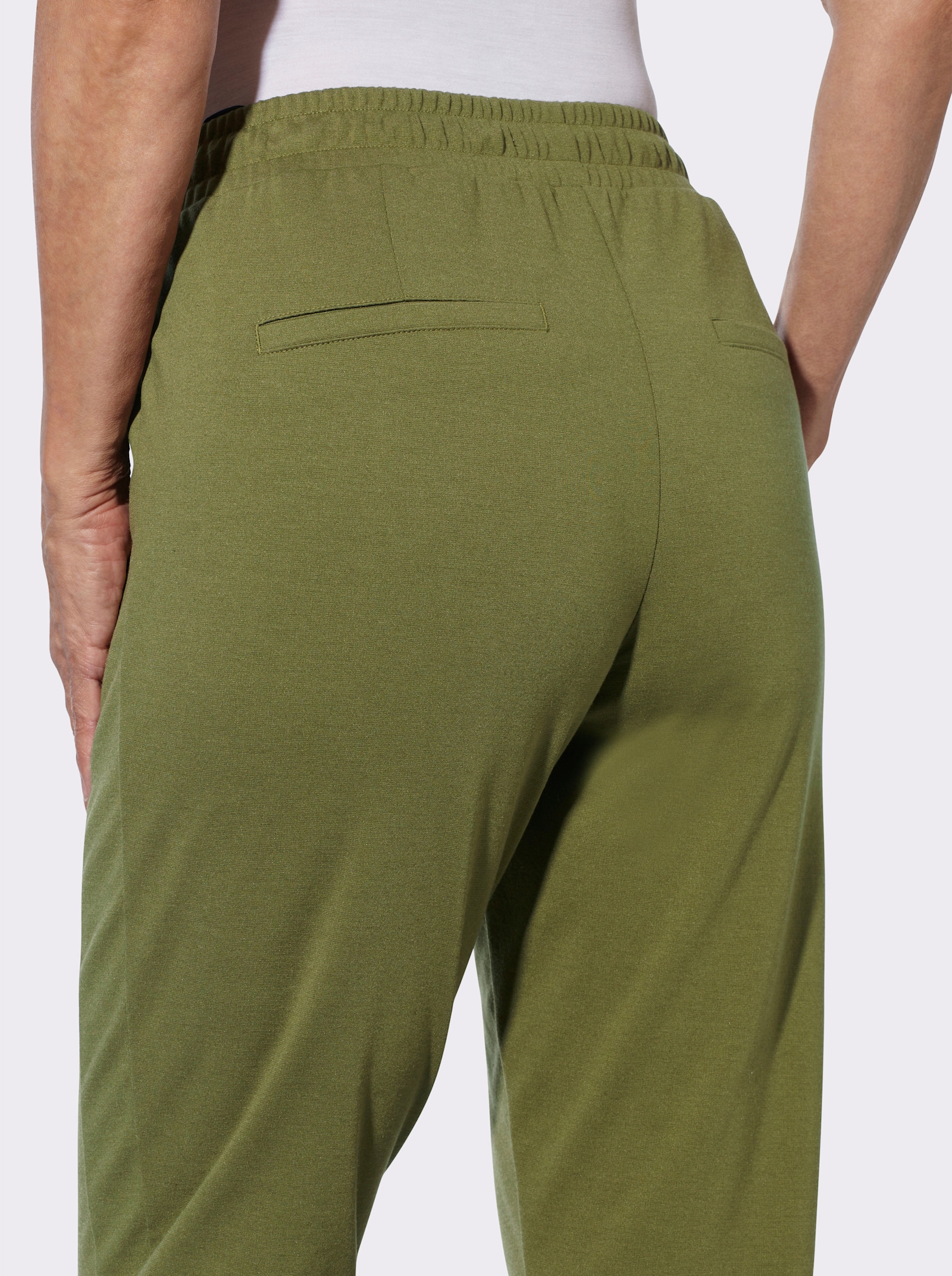  Jogg Pants mit Reißverschluss-Taschen - oliv
