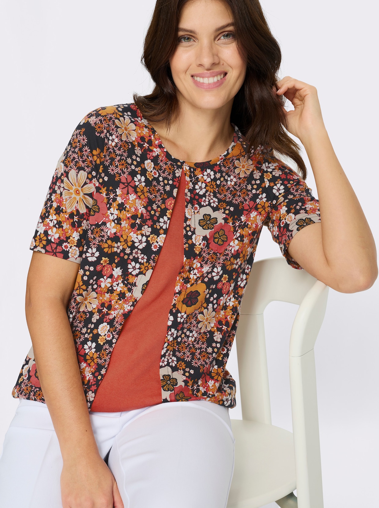 2-in-1-Shirt mit floralem Muster - schwarz-papaya-bedruckt