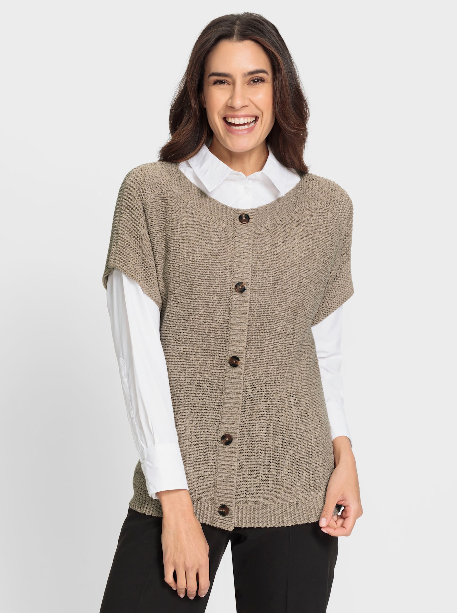 Pullunder mit Zierknopfleiste - sesam