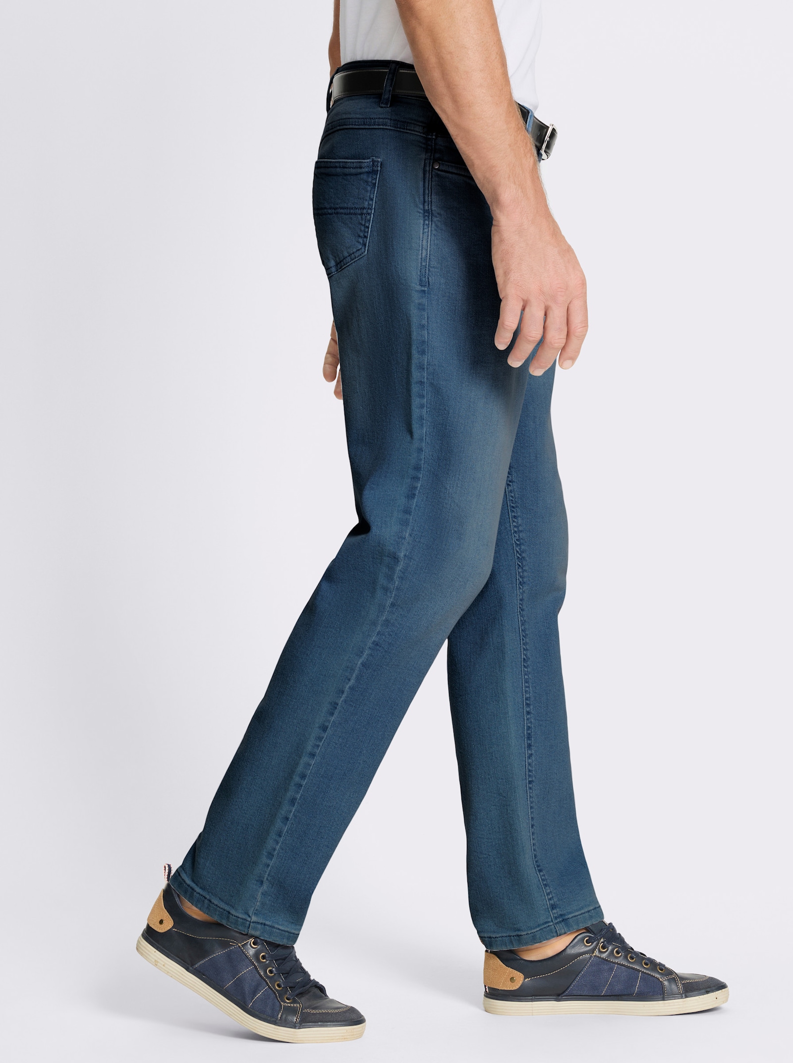 Jeans mit effektvoller Waschung - blue-stone-washed