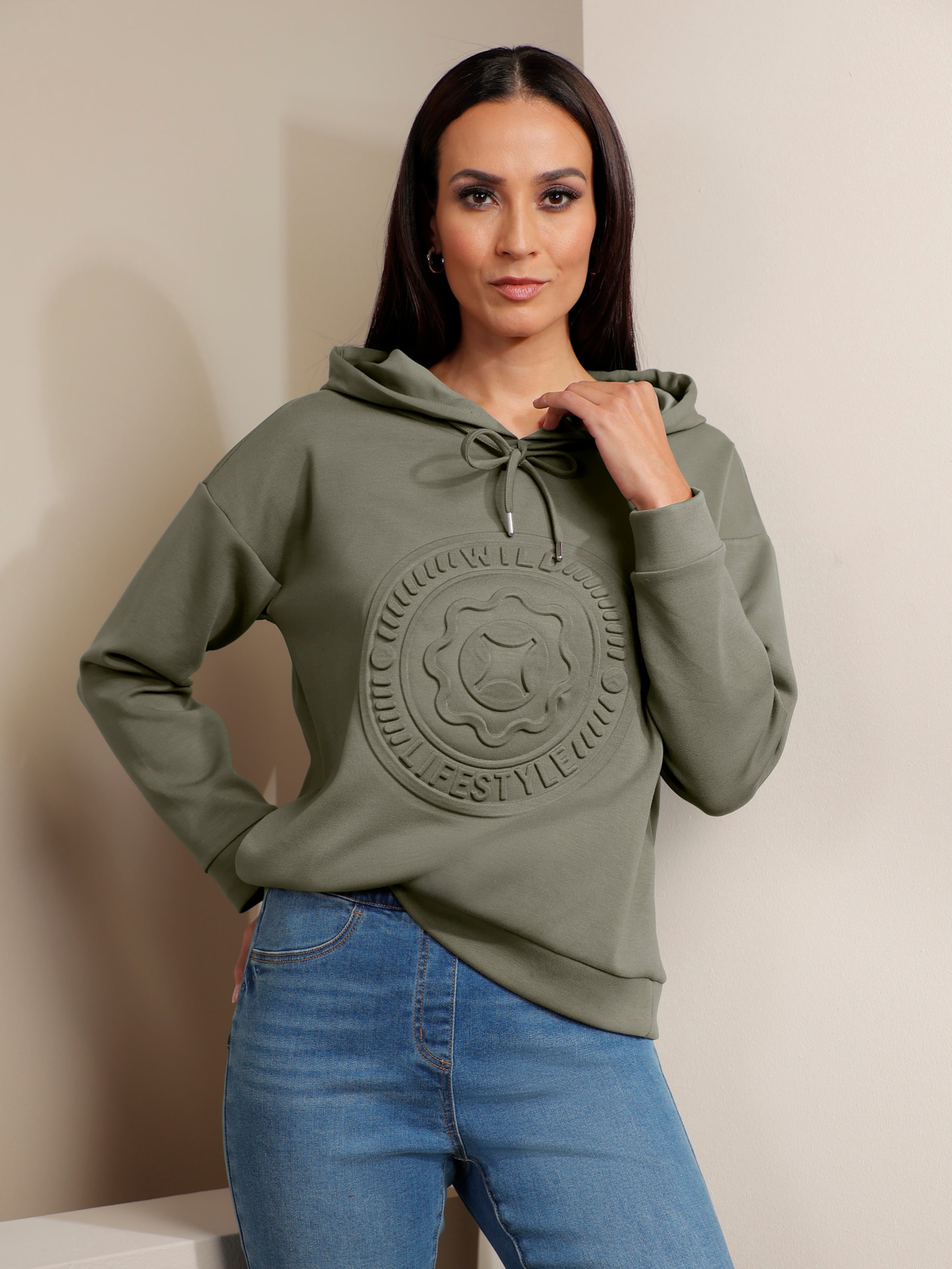 Sweatshirt