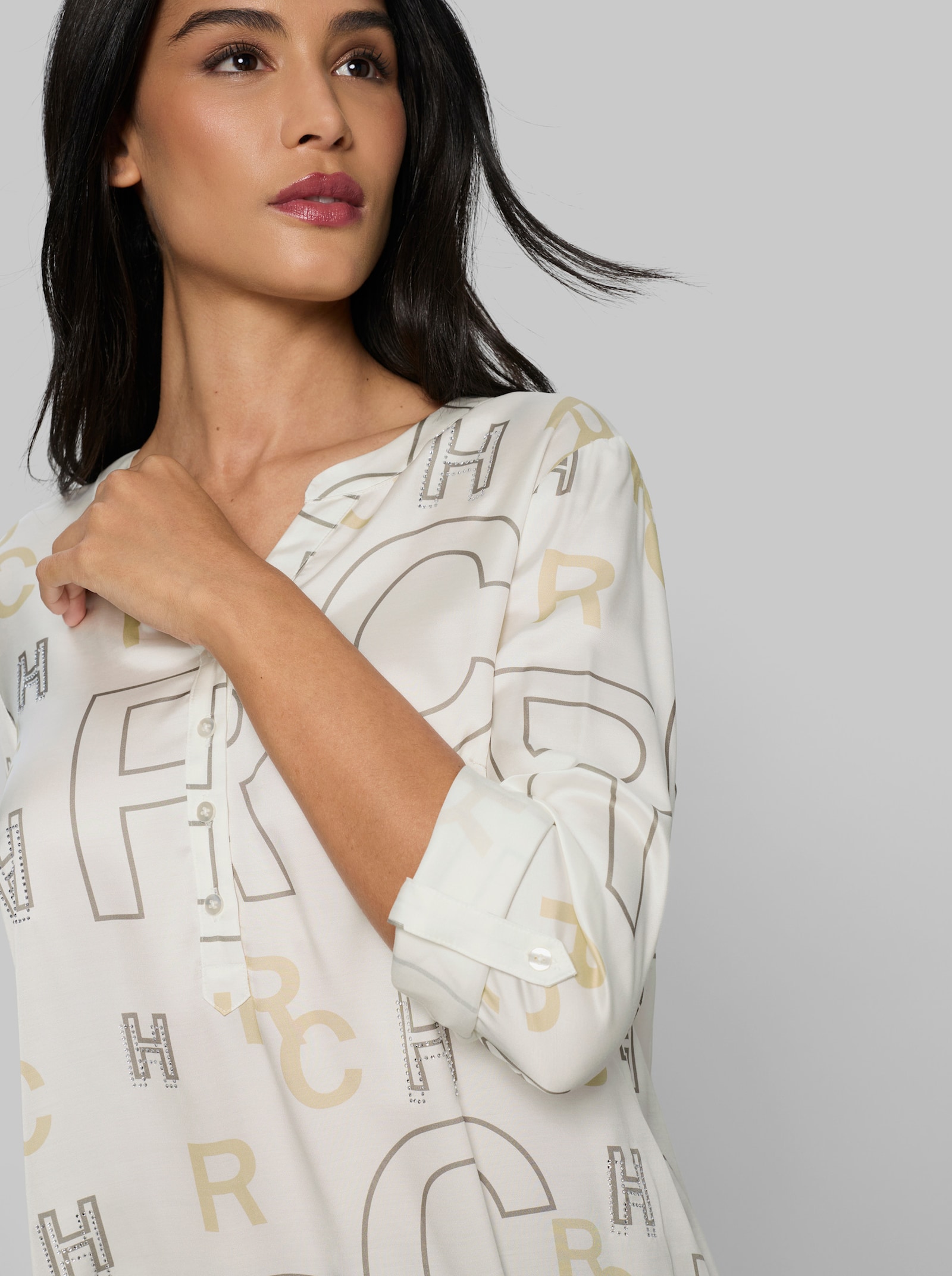 heine Druckbluse mit Lettering-Print - ecru-sand-bedruckt