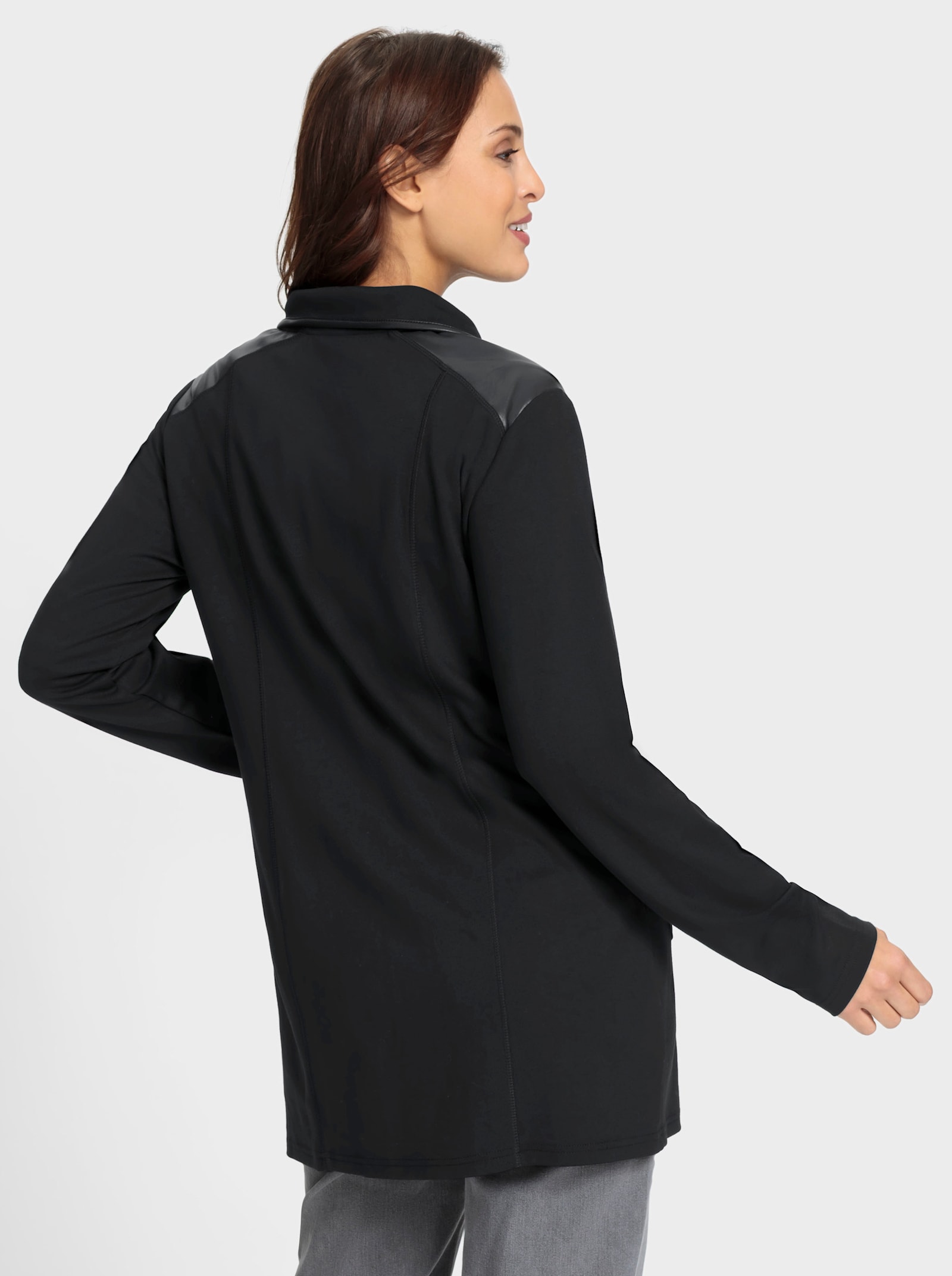 Sweatjacke mit Details in Leder-Optik - schwarz