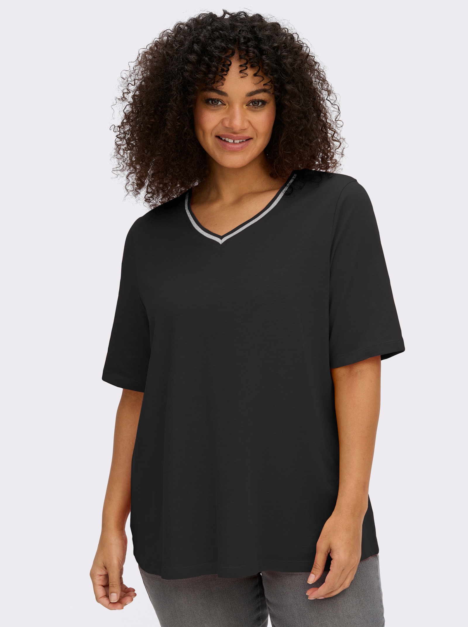 sheego V-Shirt mit Glitzergarn-Streifen - schwarz