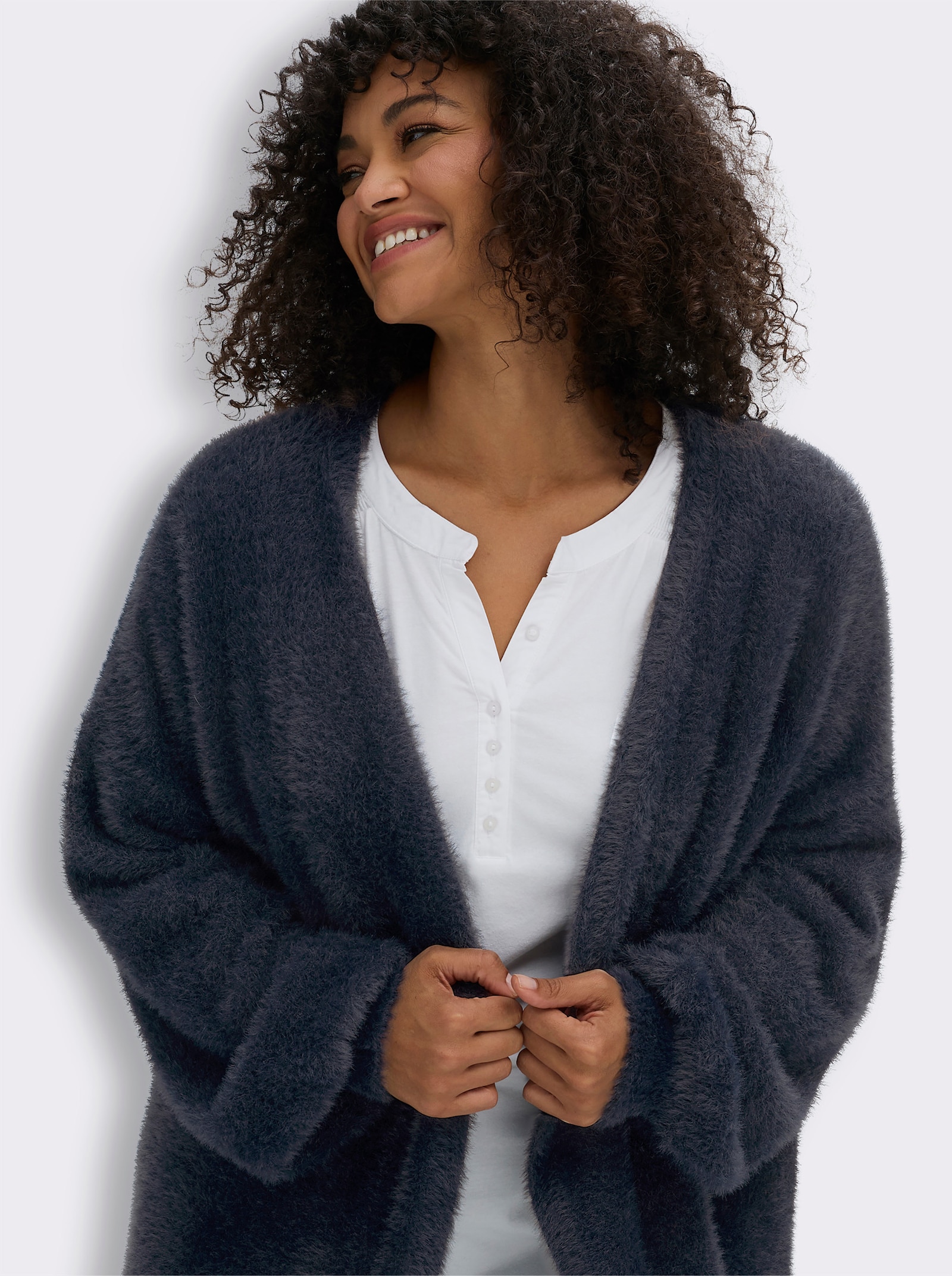 sheego Cardigan aus Flauschgarn - tiefblau