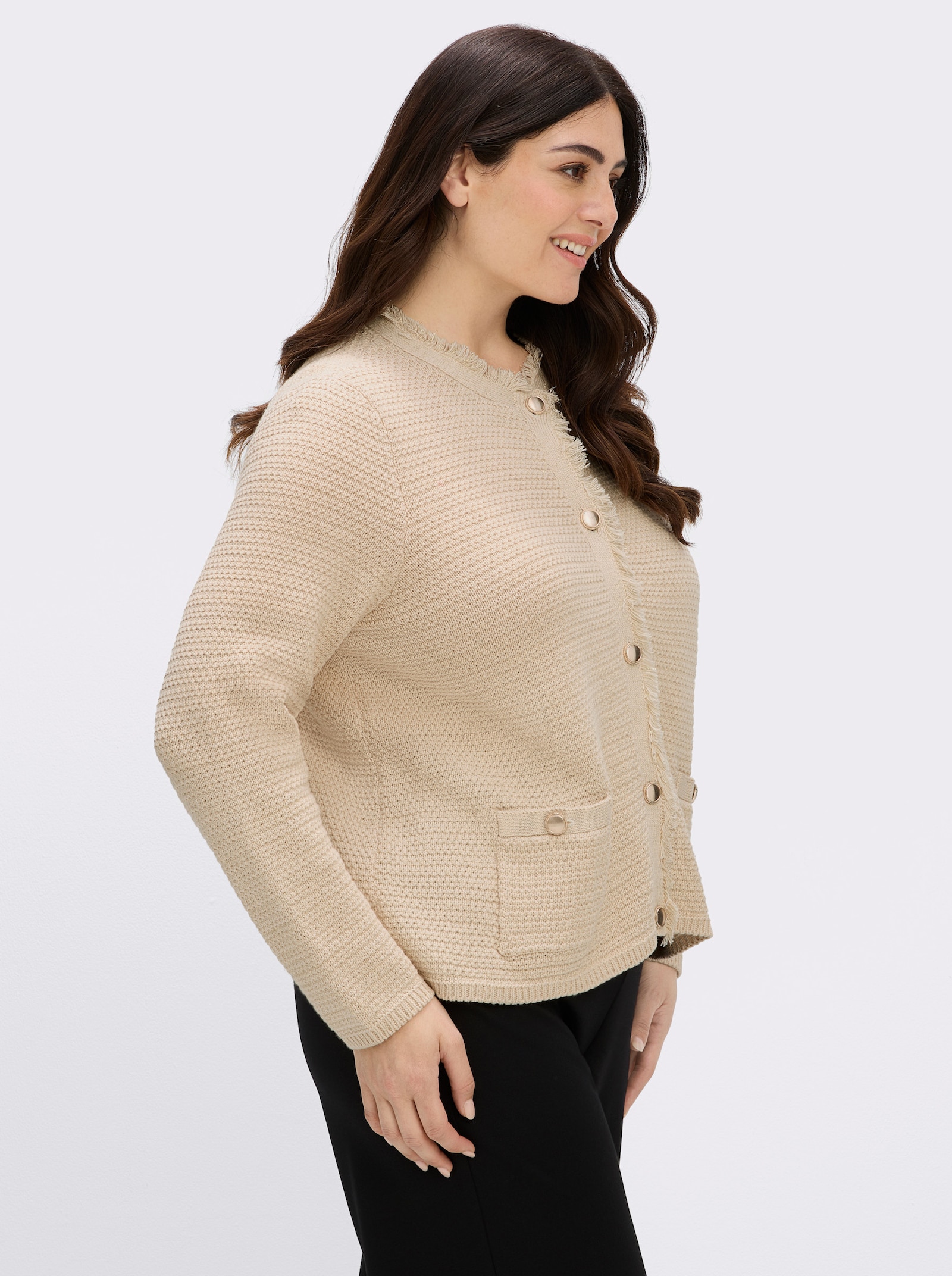 sheego Cardigan mit goldfarbenen Knöpfen - elfenbein