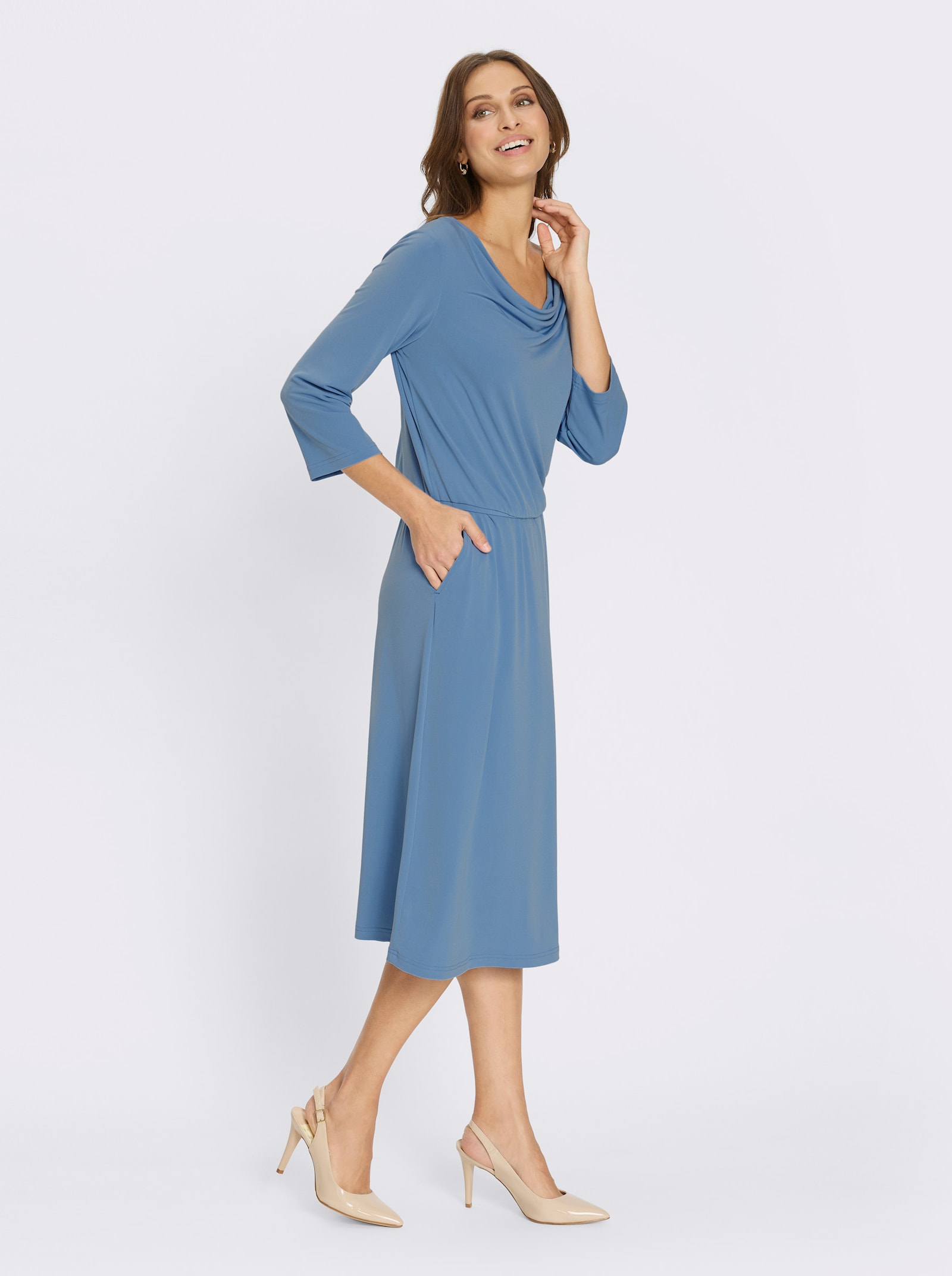 Jerseykleid mit Wasserfall-Ausschnitt - mittelblau