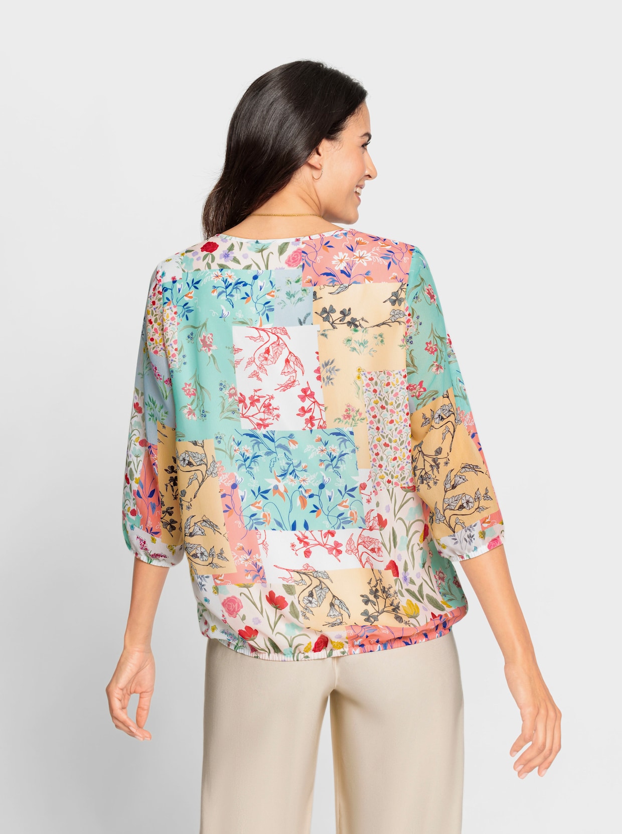 Comfortabele blouse - mint/roze geprint