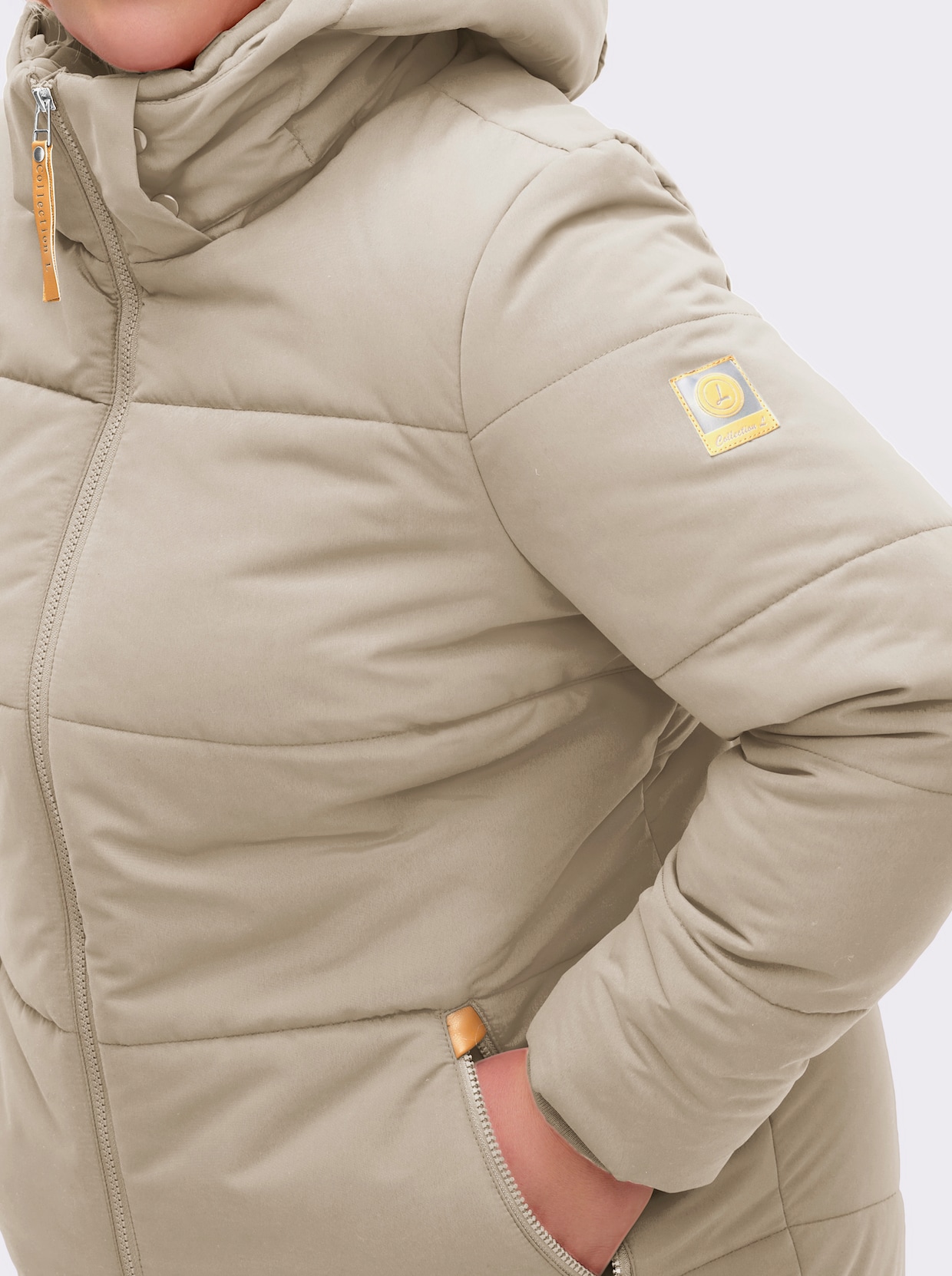 Outdoorjacke mit abnehmbarer Kapuze und Jersey-Bündchen - sand