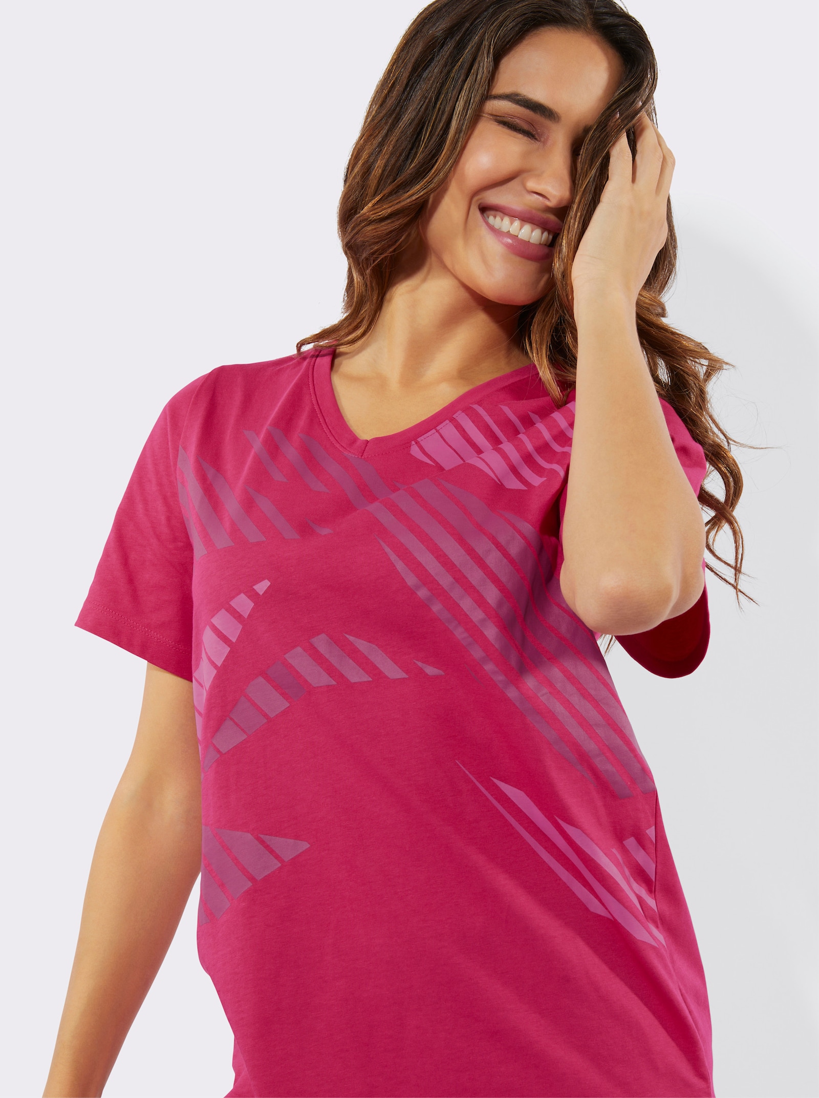 Freizeitshirt mit Seitenschlitzen - pink-bedruckt