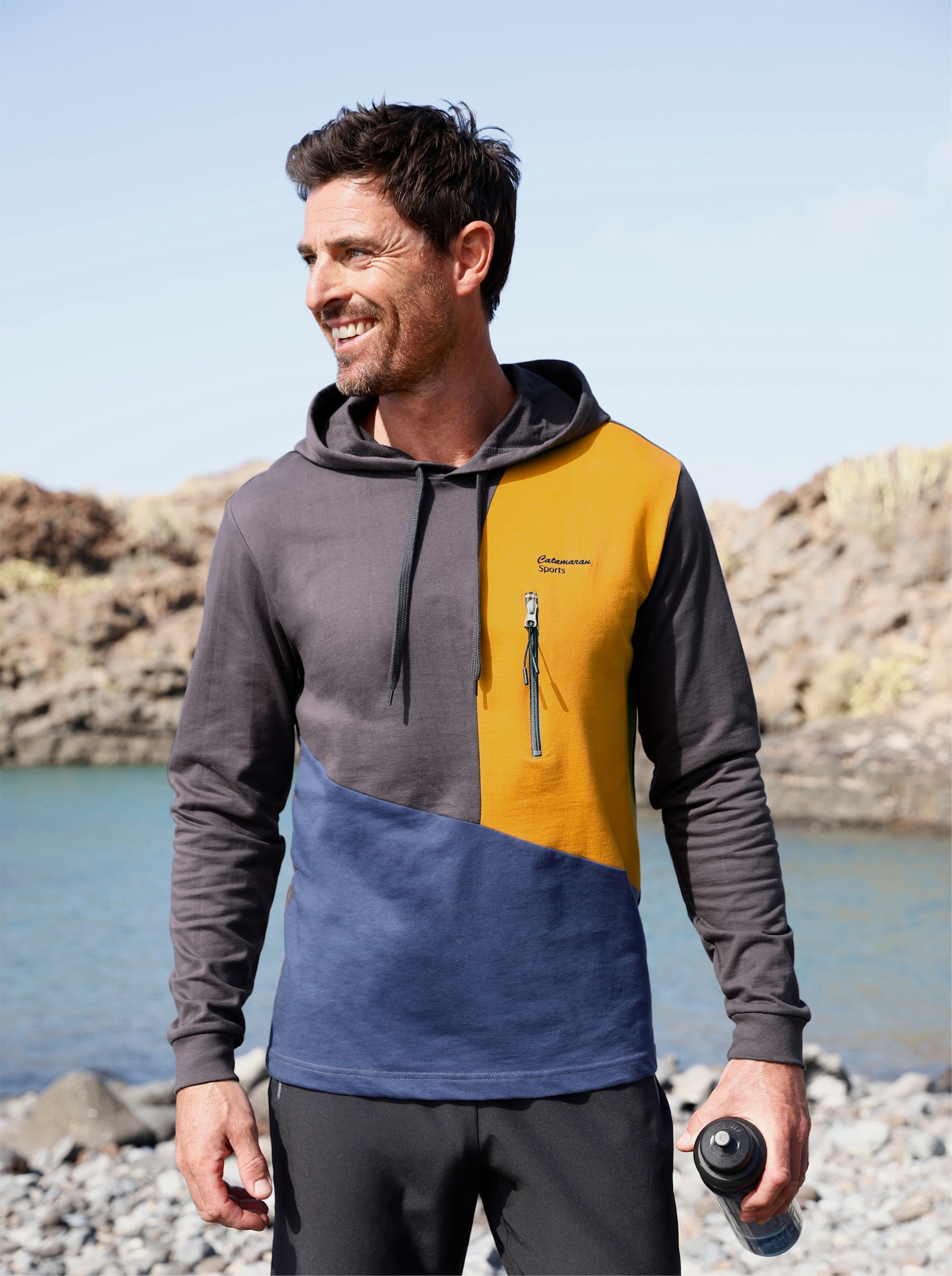 Catamaran Sports Sweatshirt mit Kapuze - ocker