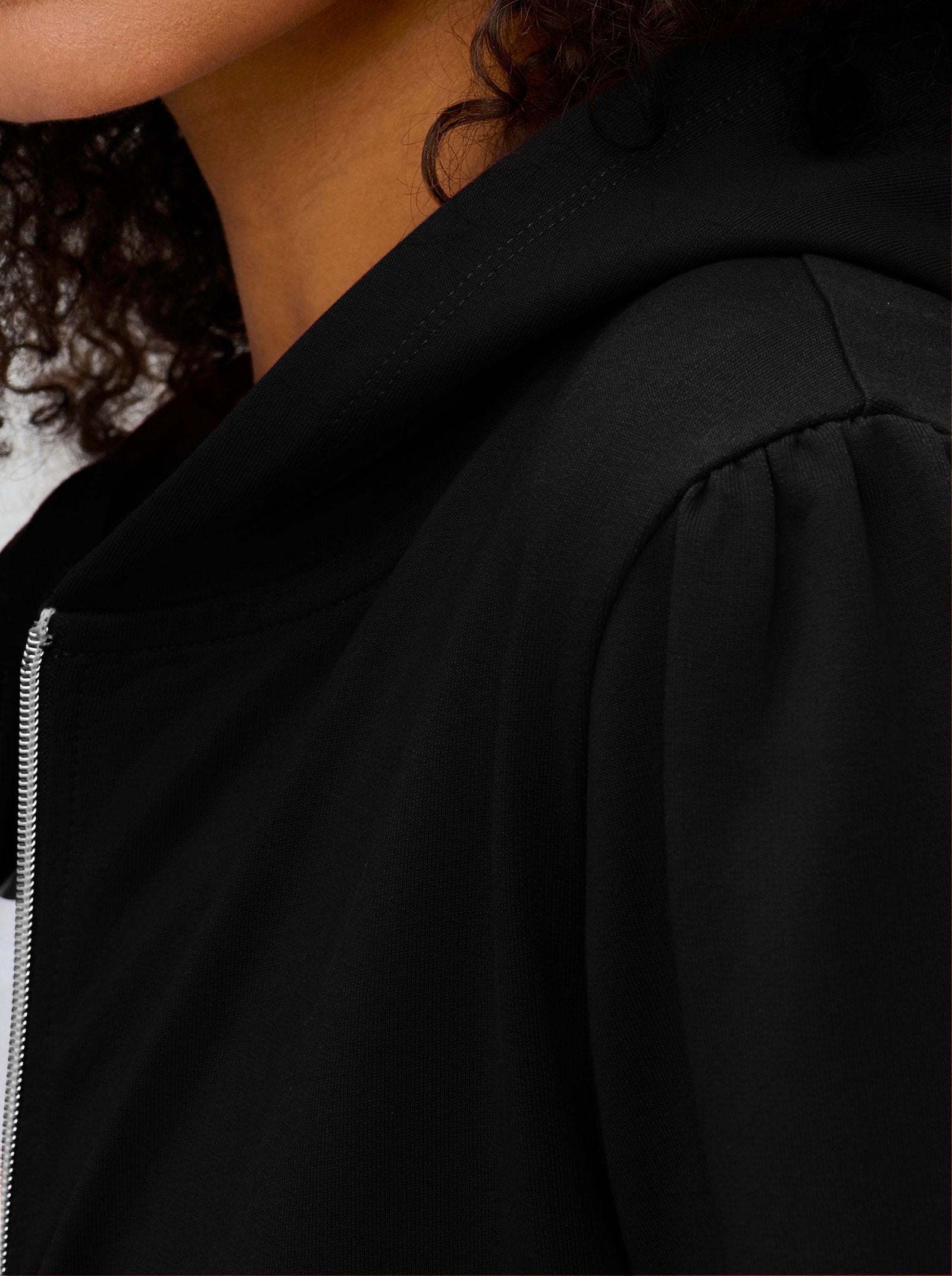 sheego Sweatjacke - schwarz