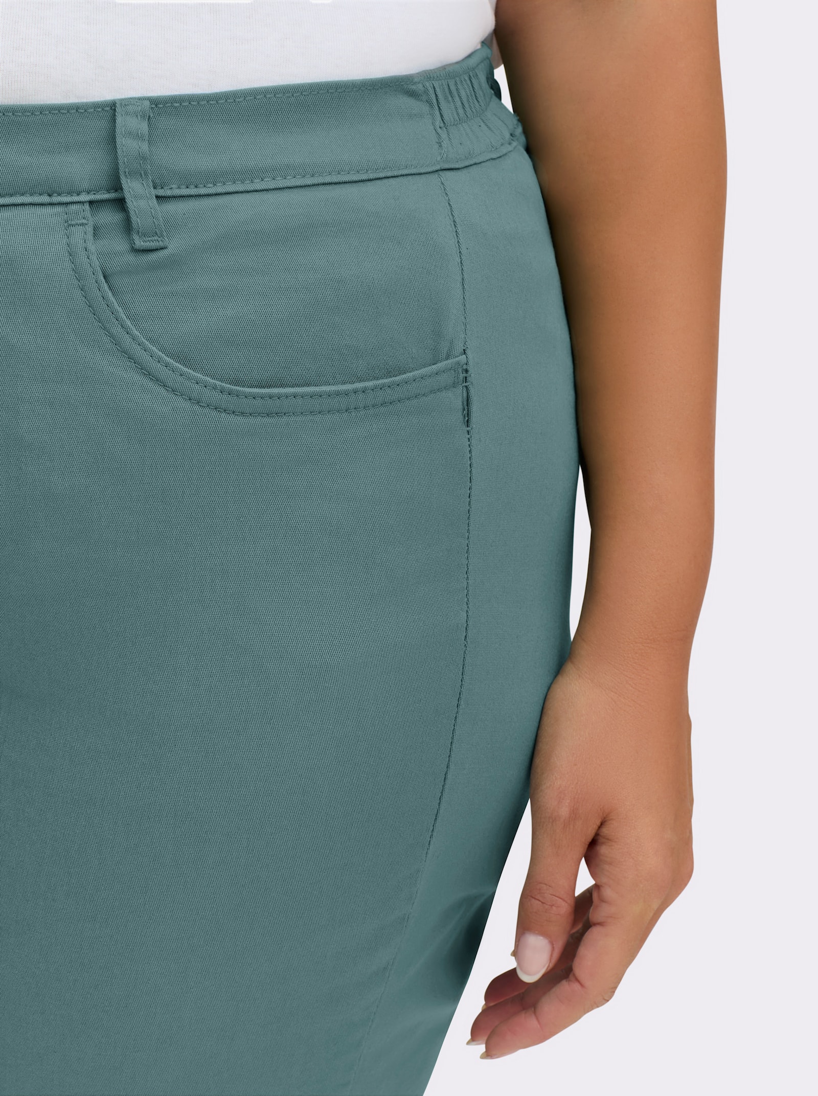 Jeans mit Stretch-Anteil - jade