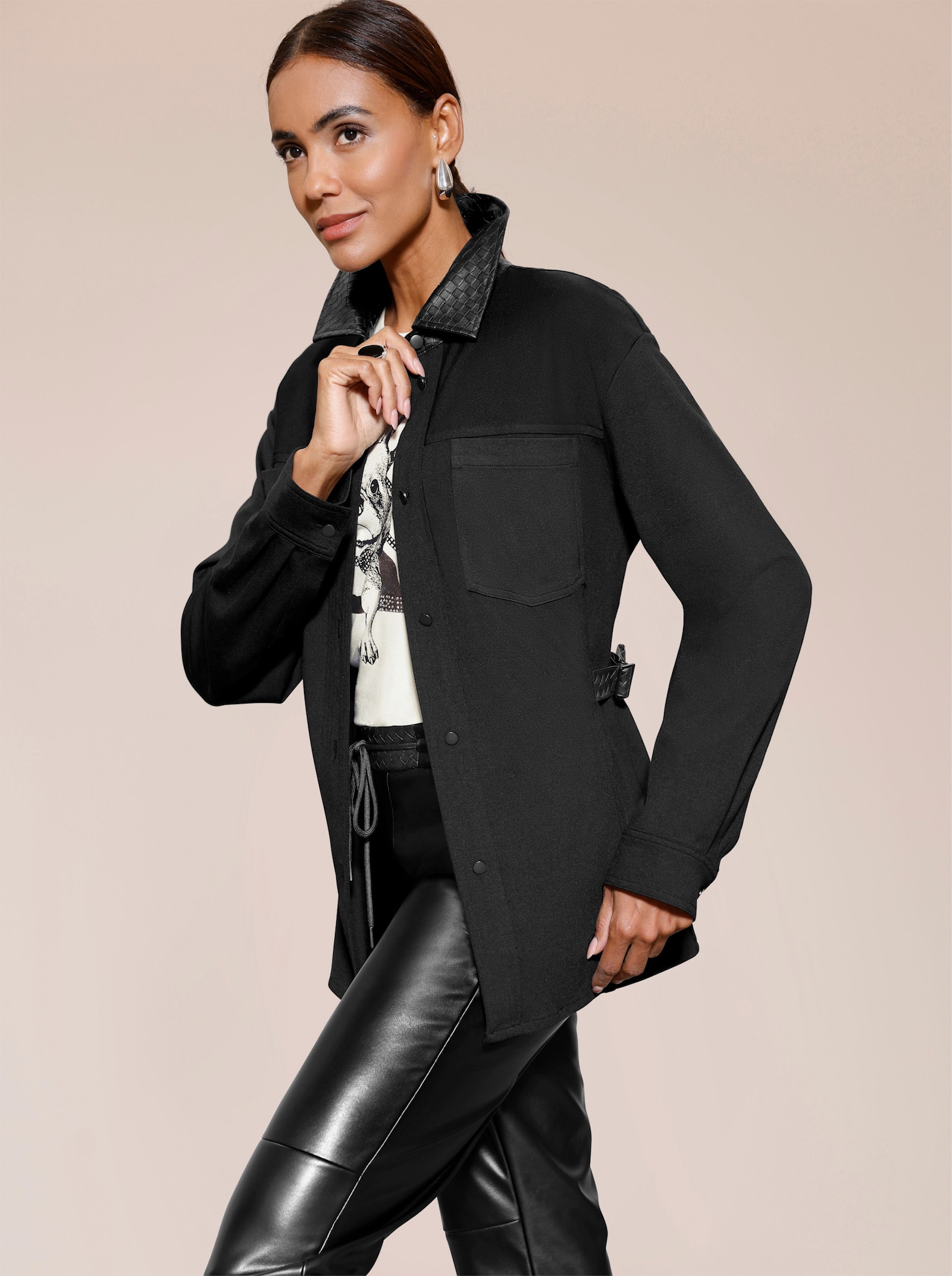 Lederimitathose mit weitenverstellbarem Bund - schwarz