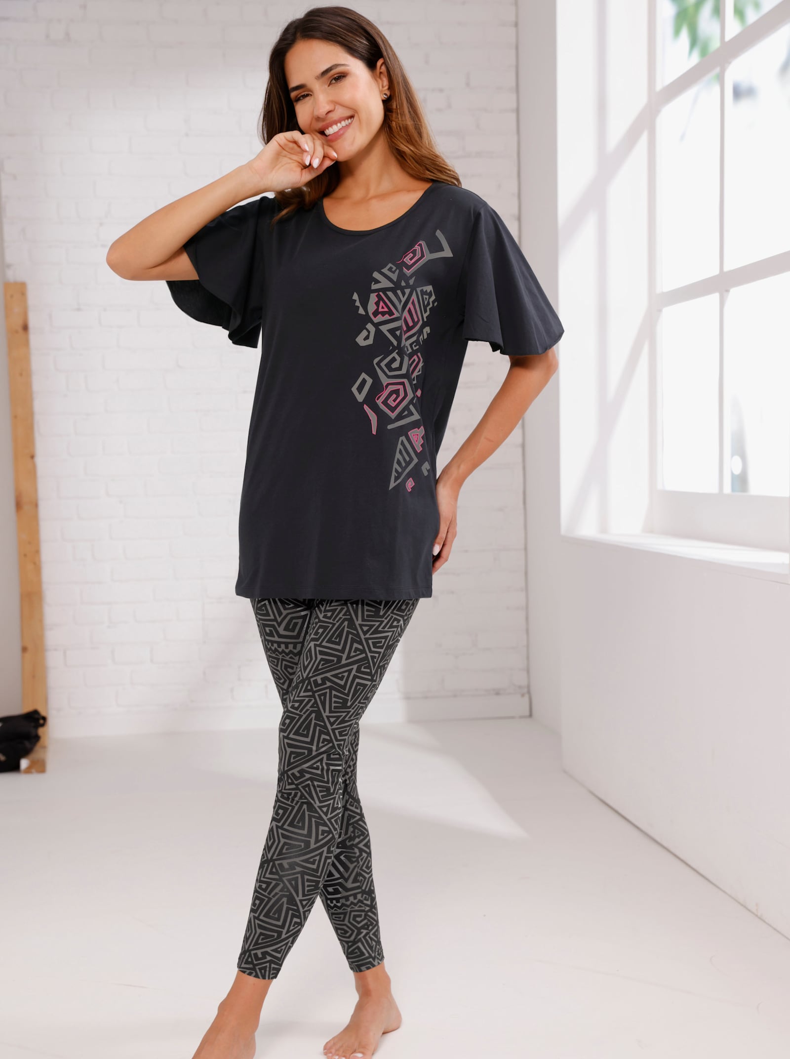 Leggings mit Ethno-Druck - schwarz-grau-bedruckt