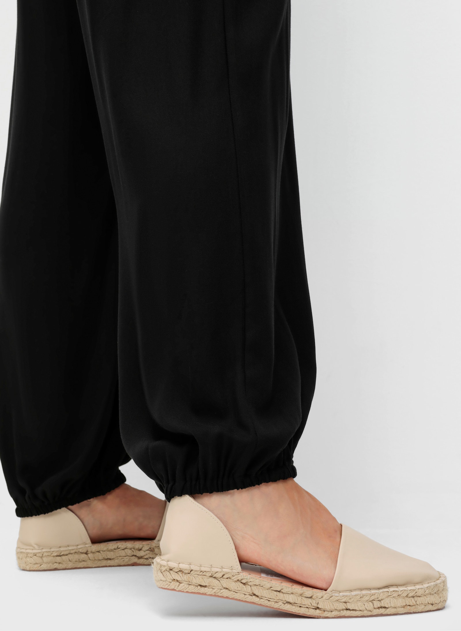 sheego Comfortbroek in wijd model - zwart