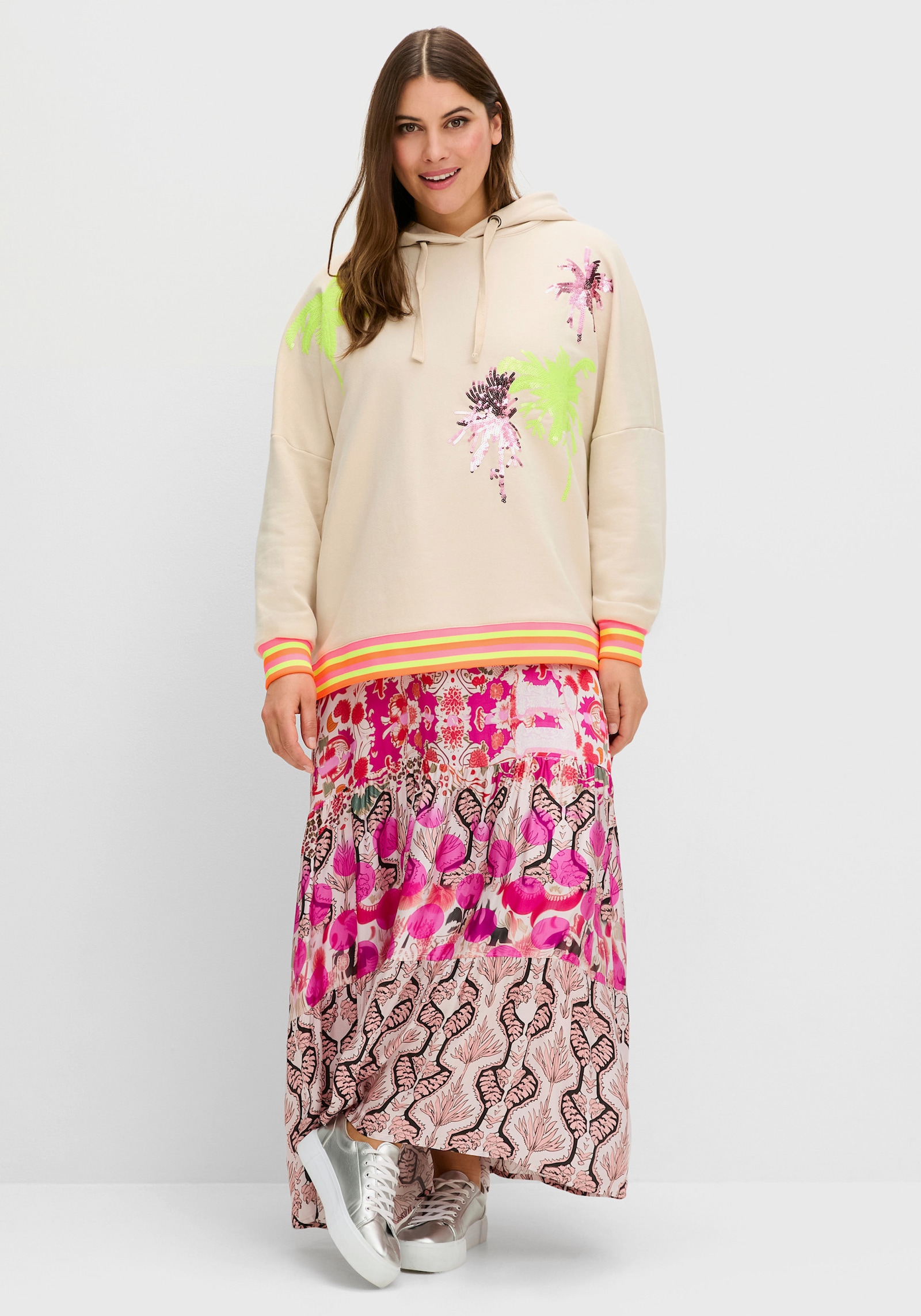 sheego loves miss goodlife Kapuzensweatshirt mit Palmenprints und Ringelbündchen - pink-gemustert