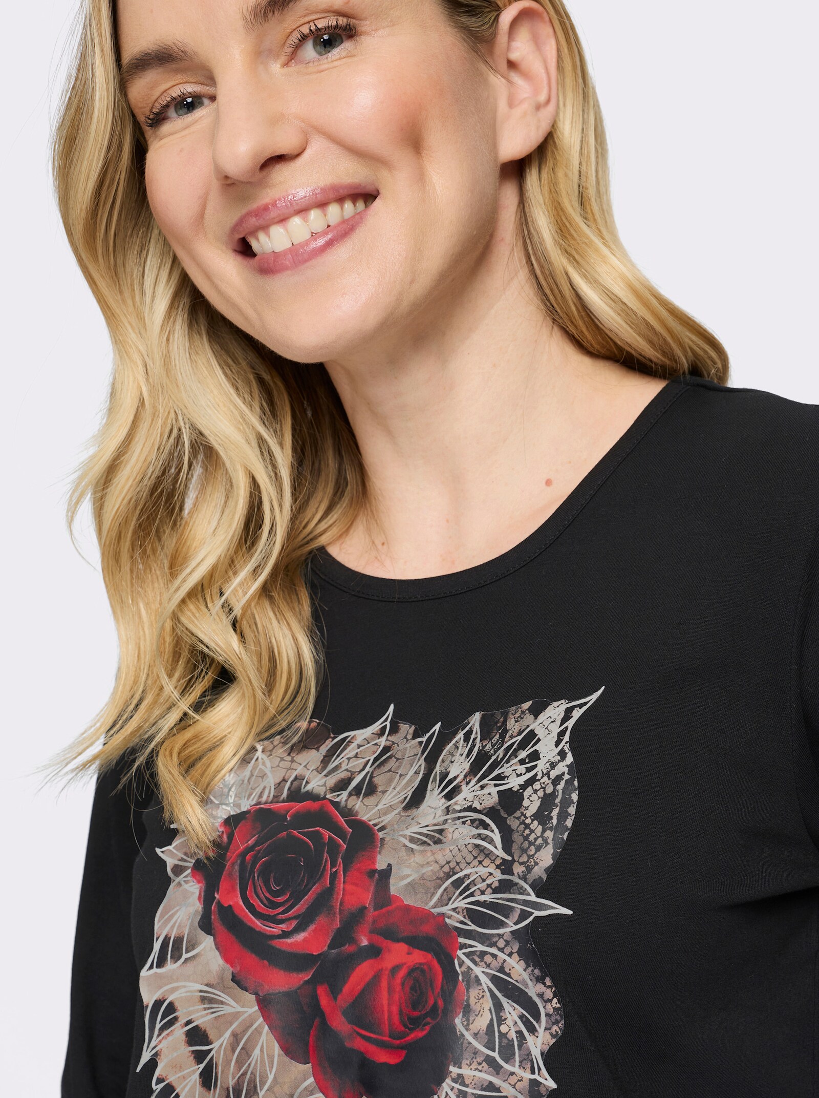 Langarmshirt mit platziertem Rosen-Leo-Print - schwarz
