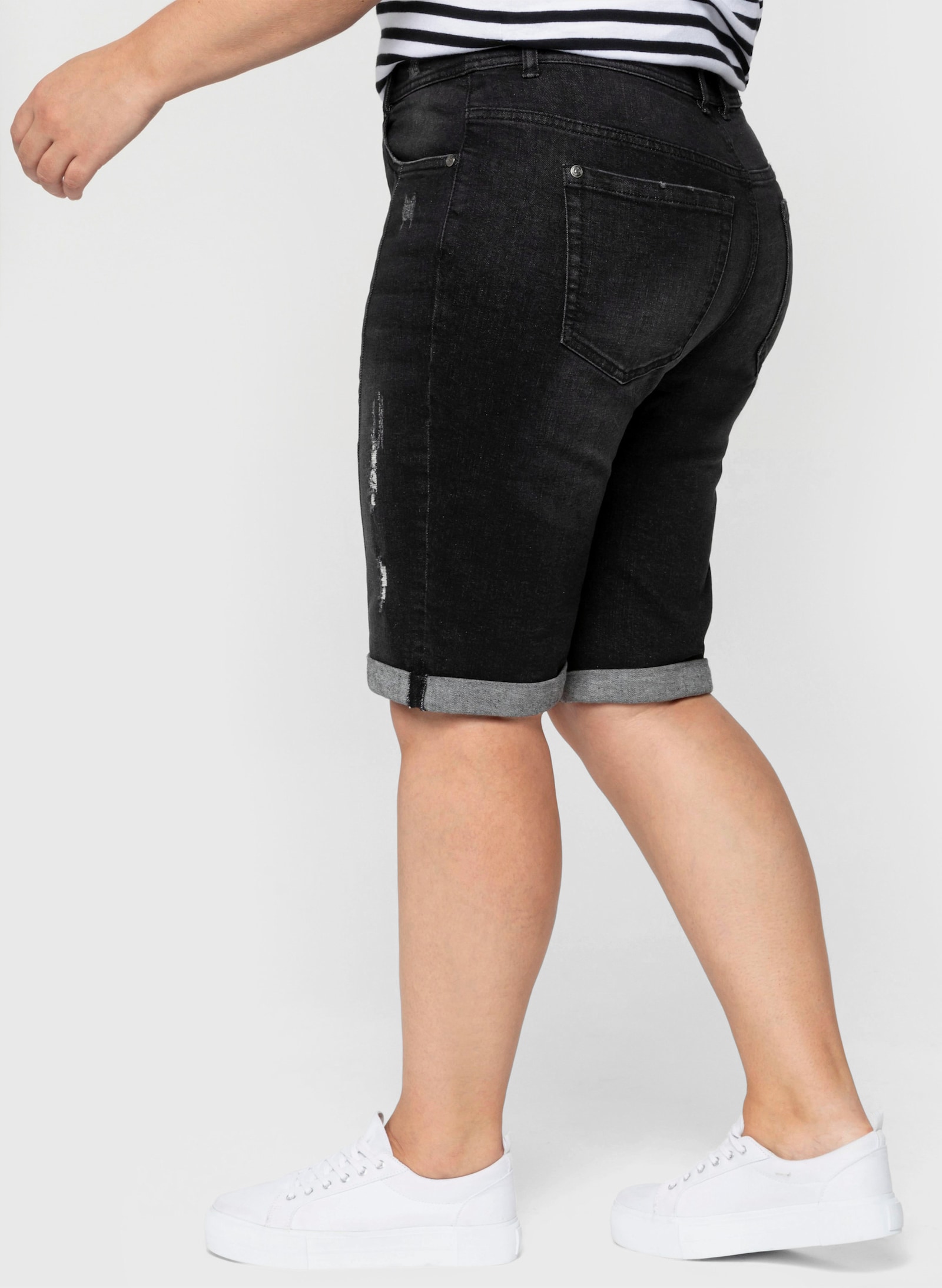 sheego Jeansbermudas mit Destroyed-Effekten - black used denim