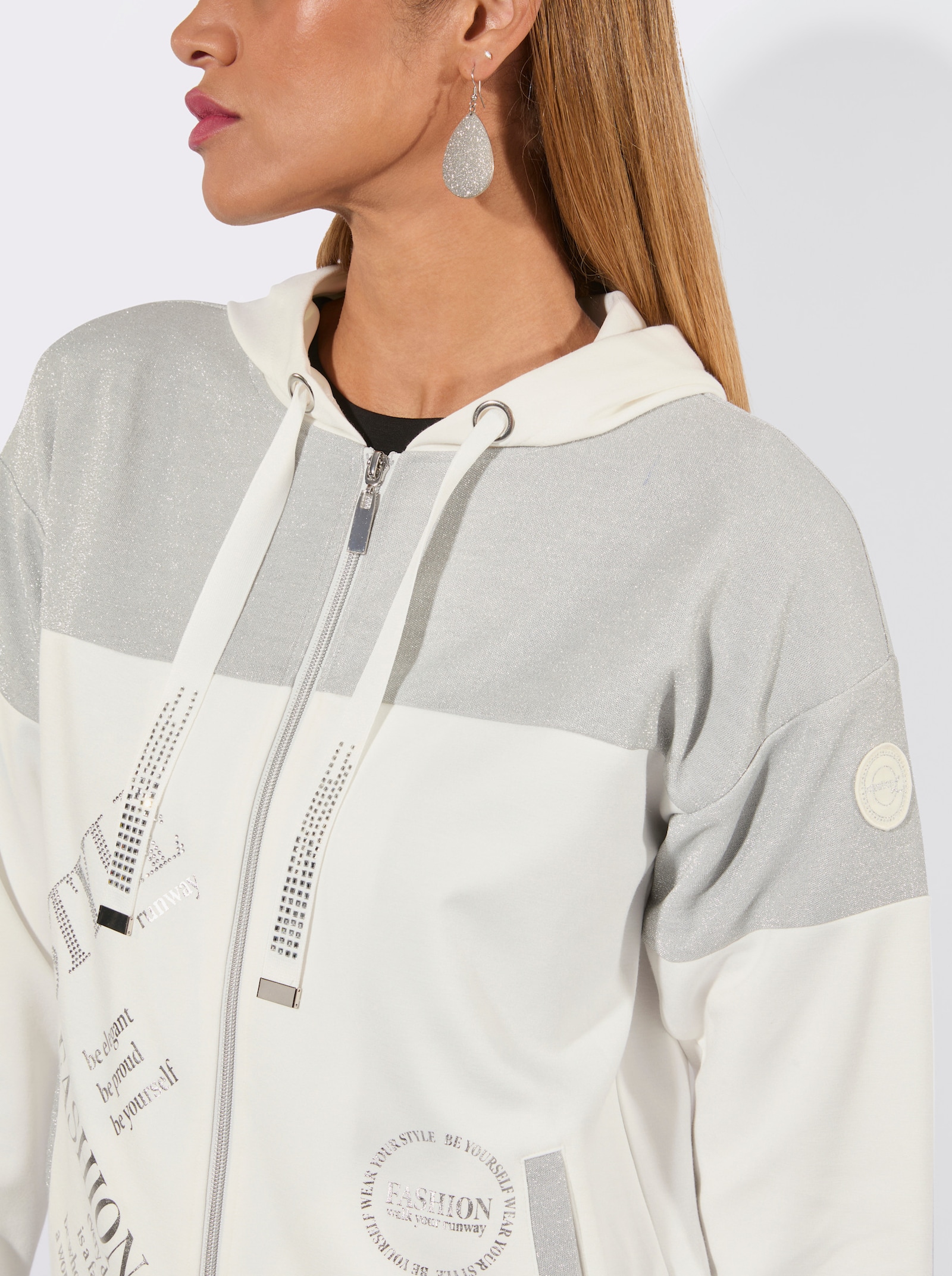Sweatjacke im softweichen Modal-Mix - ecru-silberfarben