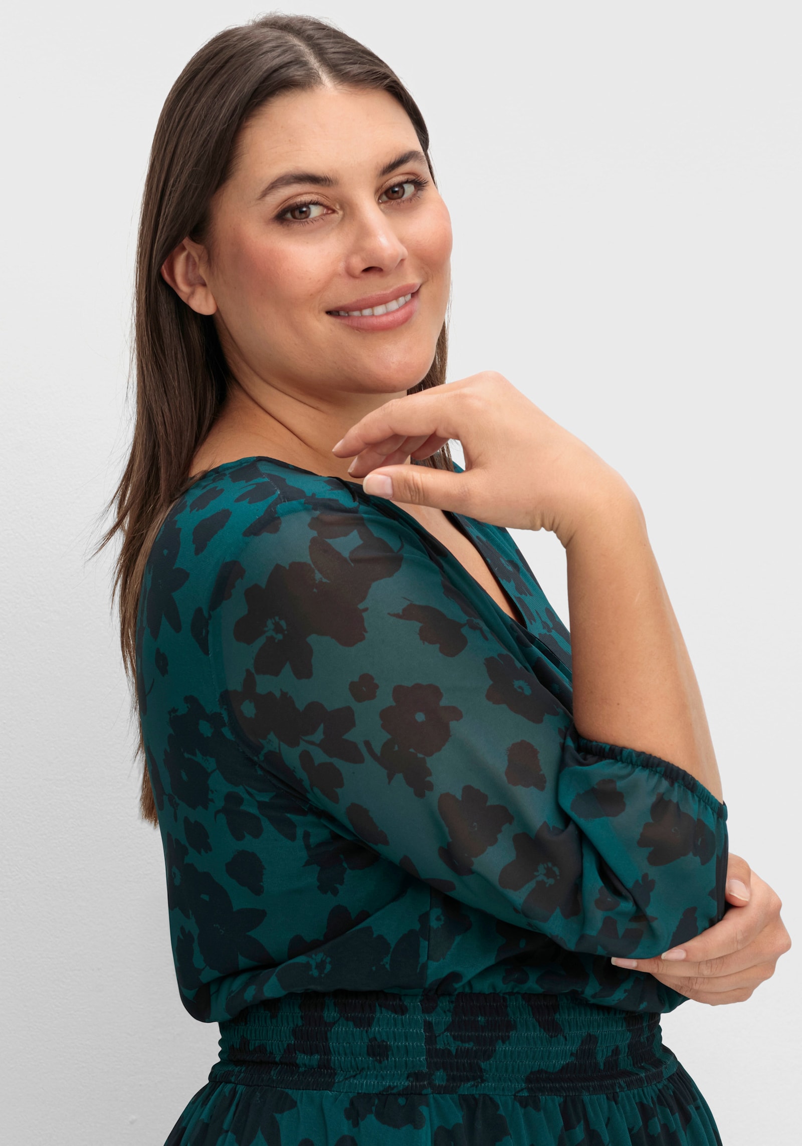 sheego Chiffonkleid in Midi-Länge, bedruckt - tiefgrün-gemustert