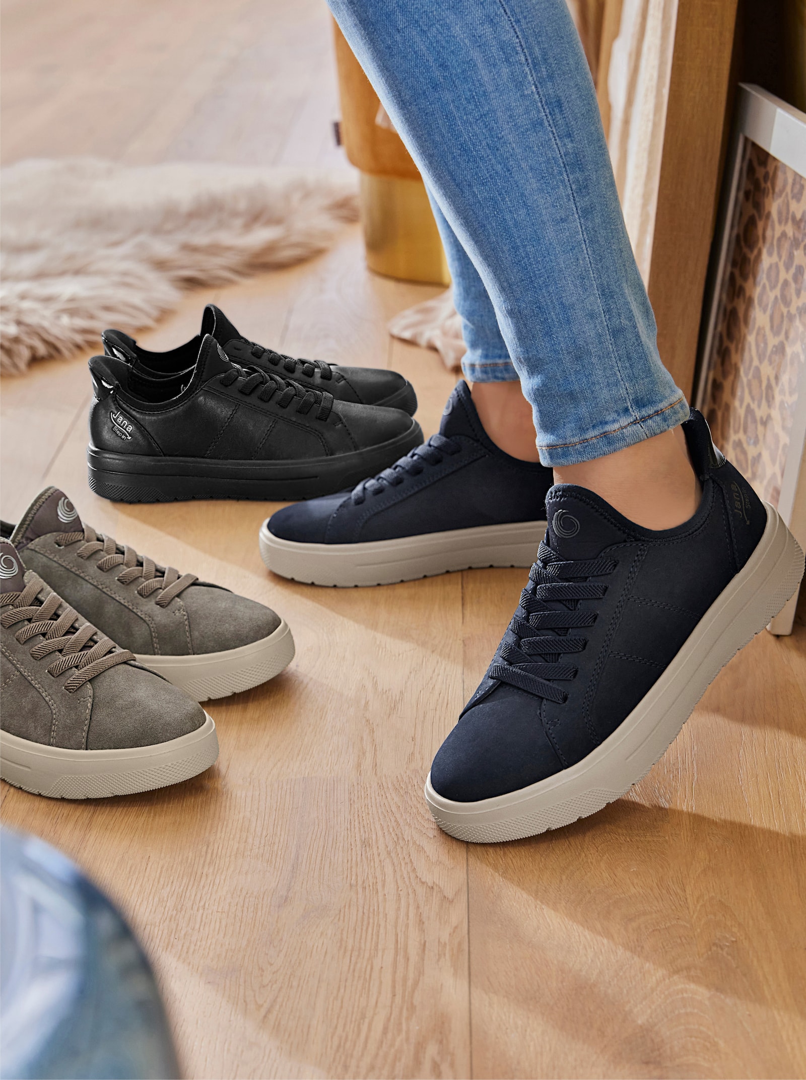 Jana Sneaker zum einfachen Reinschlüpfen - taupe