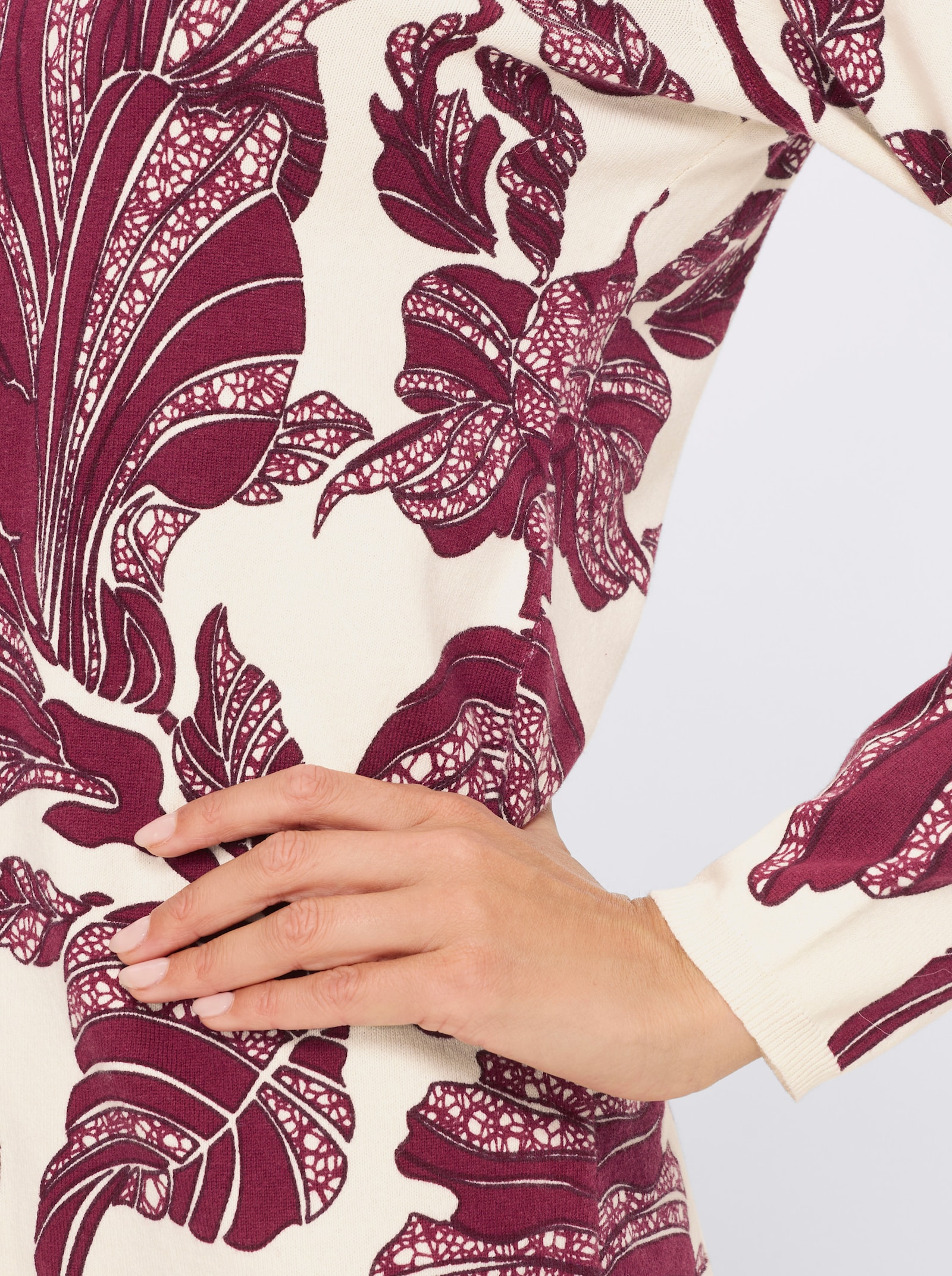 heine Pullover van fijntricot met kunstzinnige bladerprint - champagne/bordeaux bedrukt