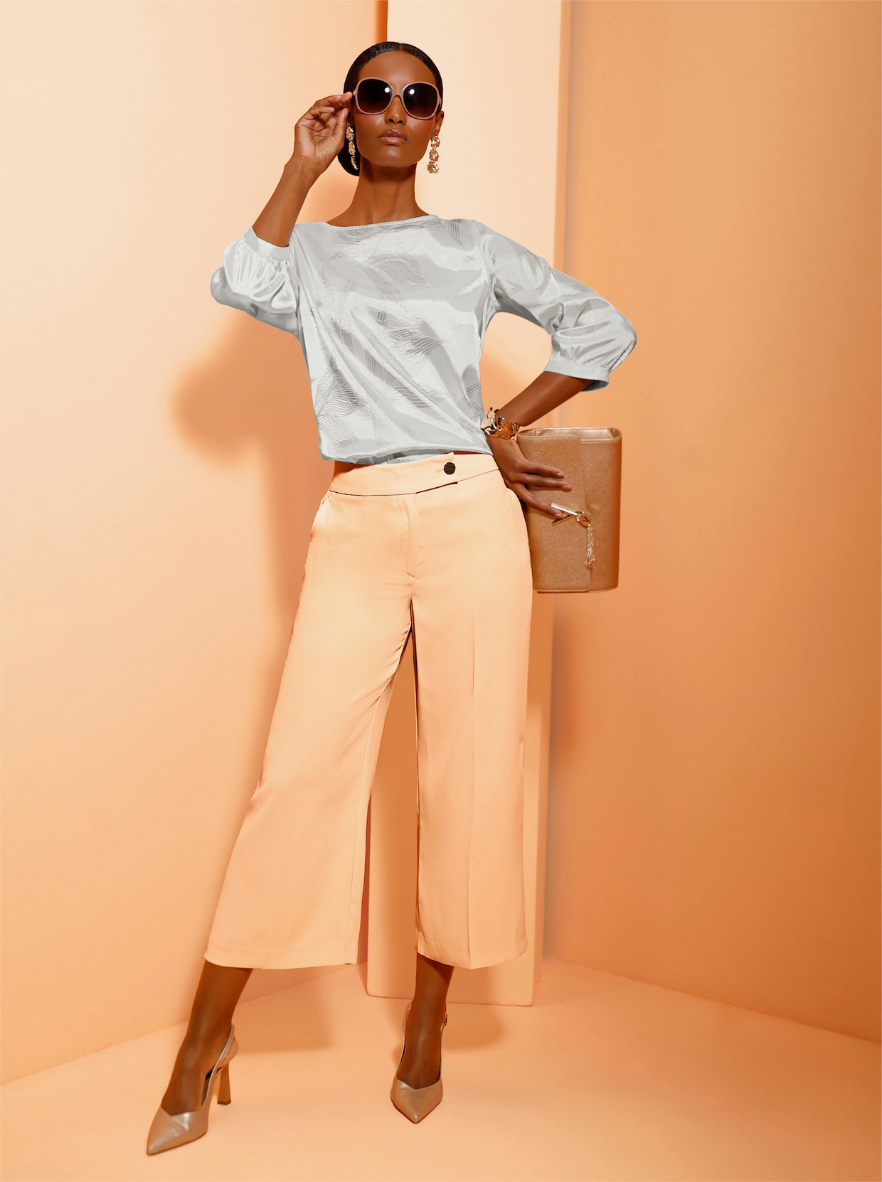 Schlupfbluse mit U-Boot-Ausschnitt - ecru