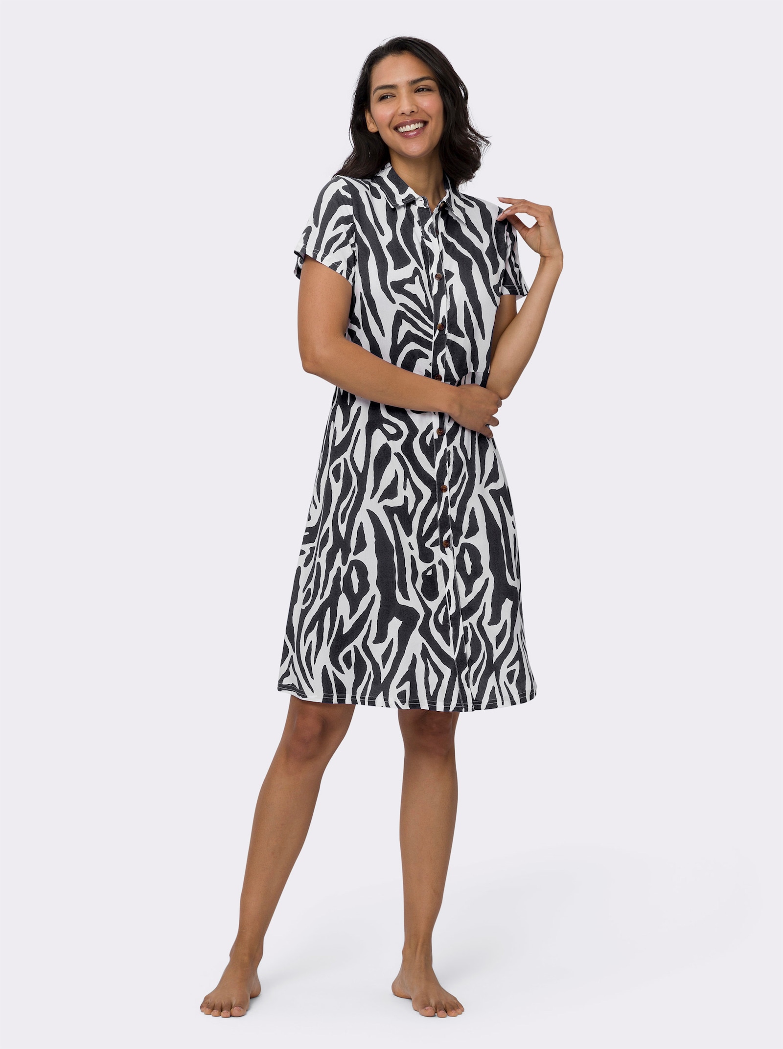 Sommerkleid im Animal-Dessin - schwarz-weiß-bedruckt