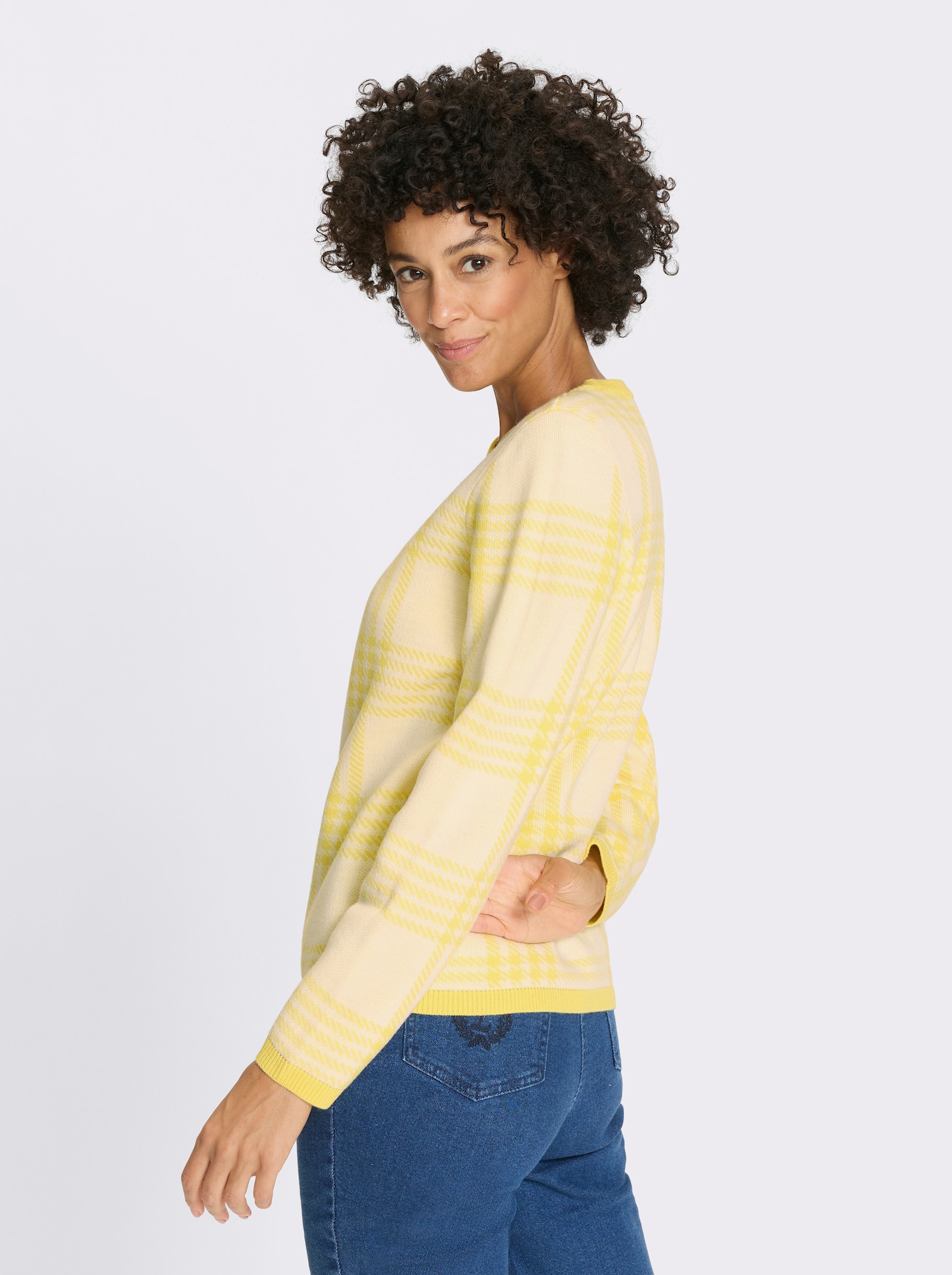 Pulóver, okr. výstrih, vzor káro-žakár - Citrónovo-svetlobéžový vzor