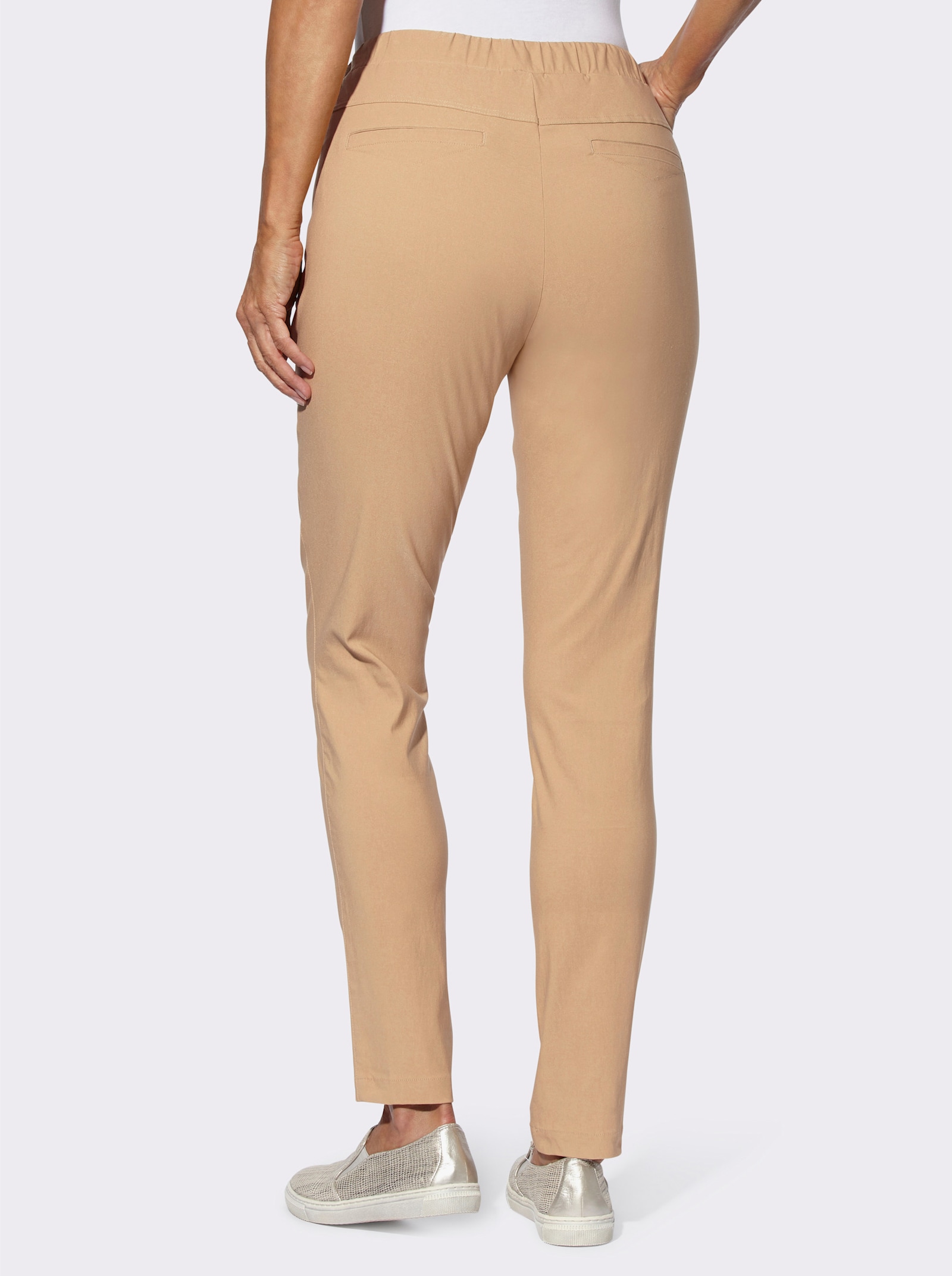 Hose mit weitenregulierbarem Bund - camel